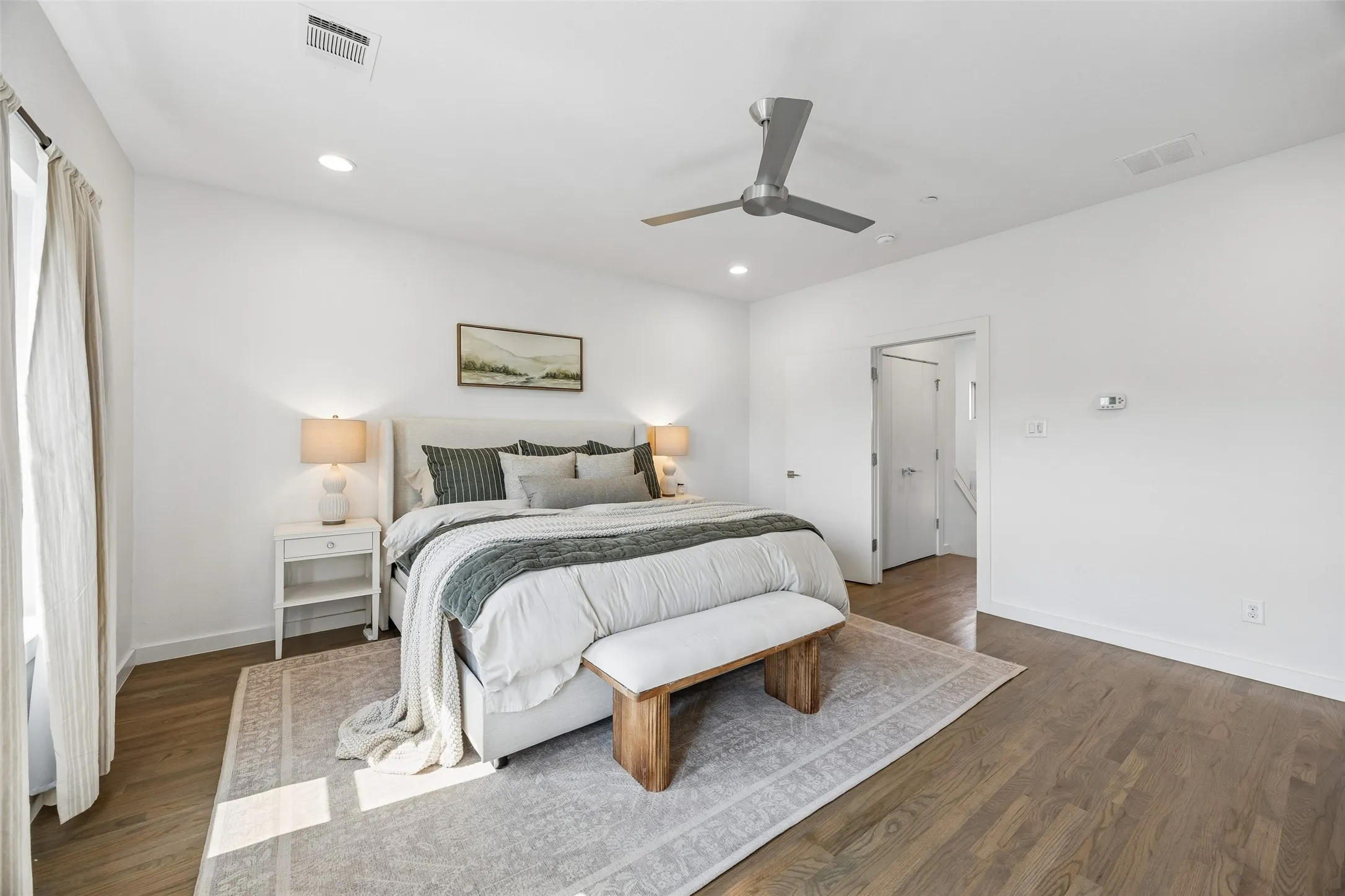 Condominium For Sale in Dallas County , 5734 Oram Street 102, Dallas, Texas 75206, 2 Bedroom, 3 Bathroom, 2 Garage spaces, 1,701 Sqft, built in 2017, mls#21282473, Real Estate Agent in Dallas, Homes For Sale in Dallas county, Homes For Sale in Dallas, Realtor in Dallas Texas, Real Estate Brokerage Independent Realty Texas, Luminita Cordes Realtor