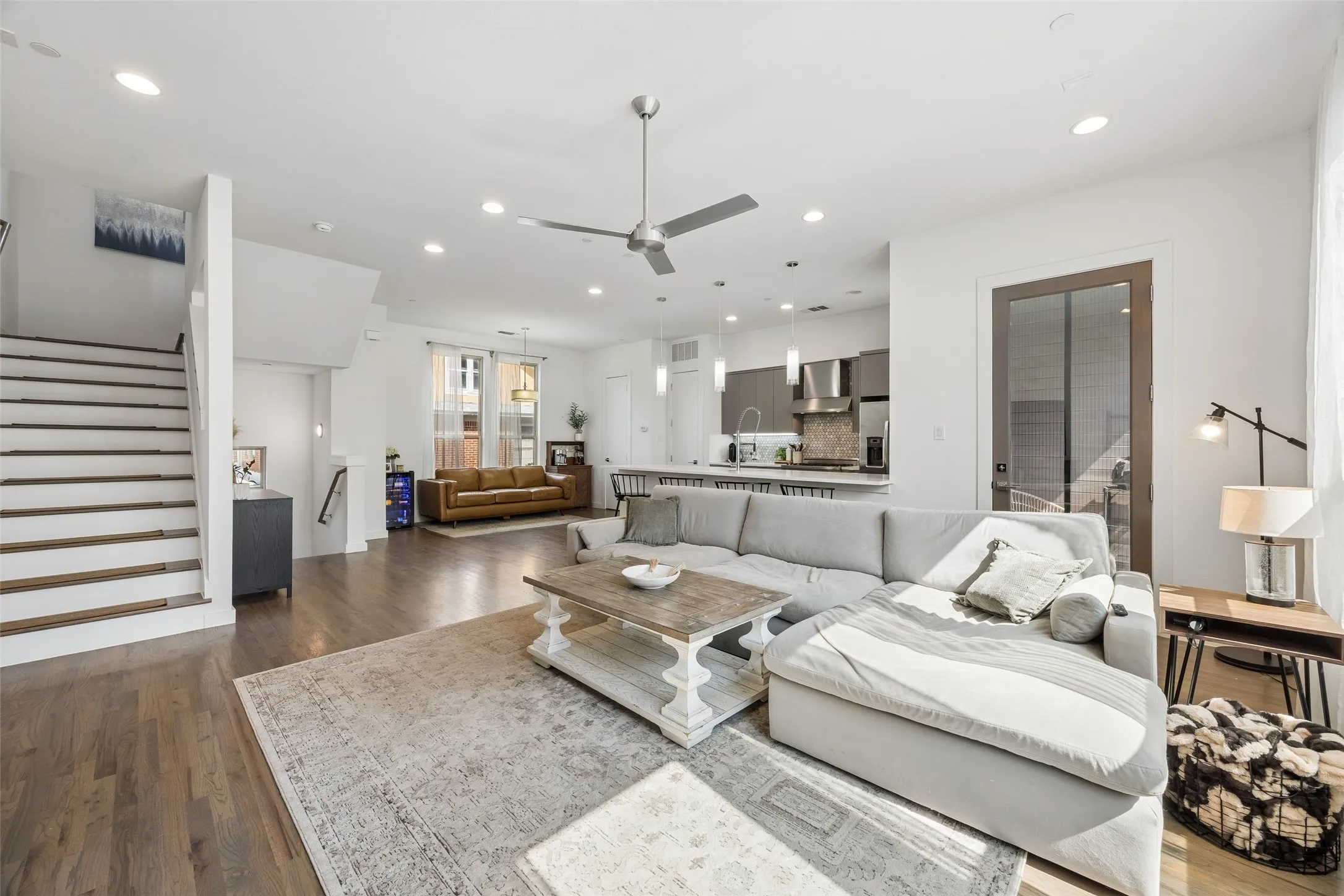 Condominium For Sale in Dallas County , 5734 Oram Street 102, Dallas, Texas 75206, 2 Bedroom, 3 Bathroom, 2 Garage spaces, 1,701 Sqft, built in 2017, mls#21282473, Real Estate Agent in Dallas, Homes For Sale in Dallas county, Homes For Sale in Dallas, Realtor in Dallas Texas, Real Estate Brokerage Independent Realty Texas, Luminita Cordes Realtor