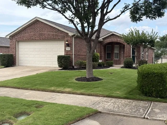 Single Family Residence For Sale in Denton County , 7850 Birmingham Forest Drive, Frisco, Texas 75036, 2 Bedroom, 2 Bathroom, 2 Garage spaces, 1,467 Sqft, built in 2010, mls#21281805, Real Estate Agent in Frisco, Homes For Sale in Denton county, Homes For Sale in Frisco, Realtor in Frisco Texas, Real Estate Brokerage Independent Realty Texas, Luminita Cordes Realtor
