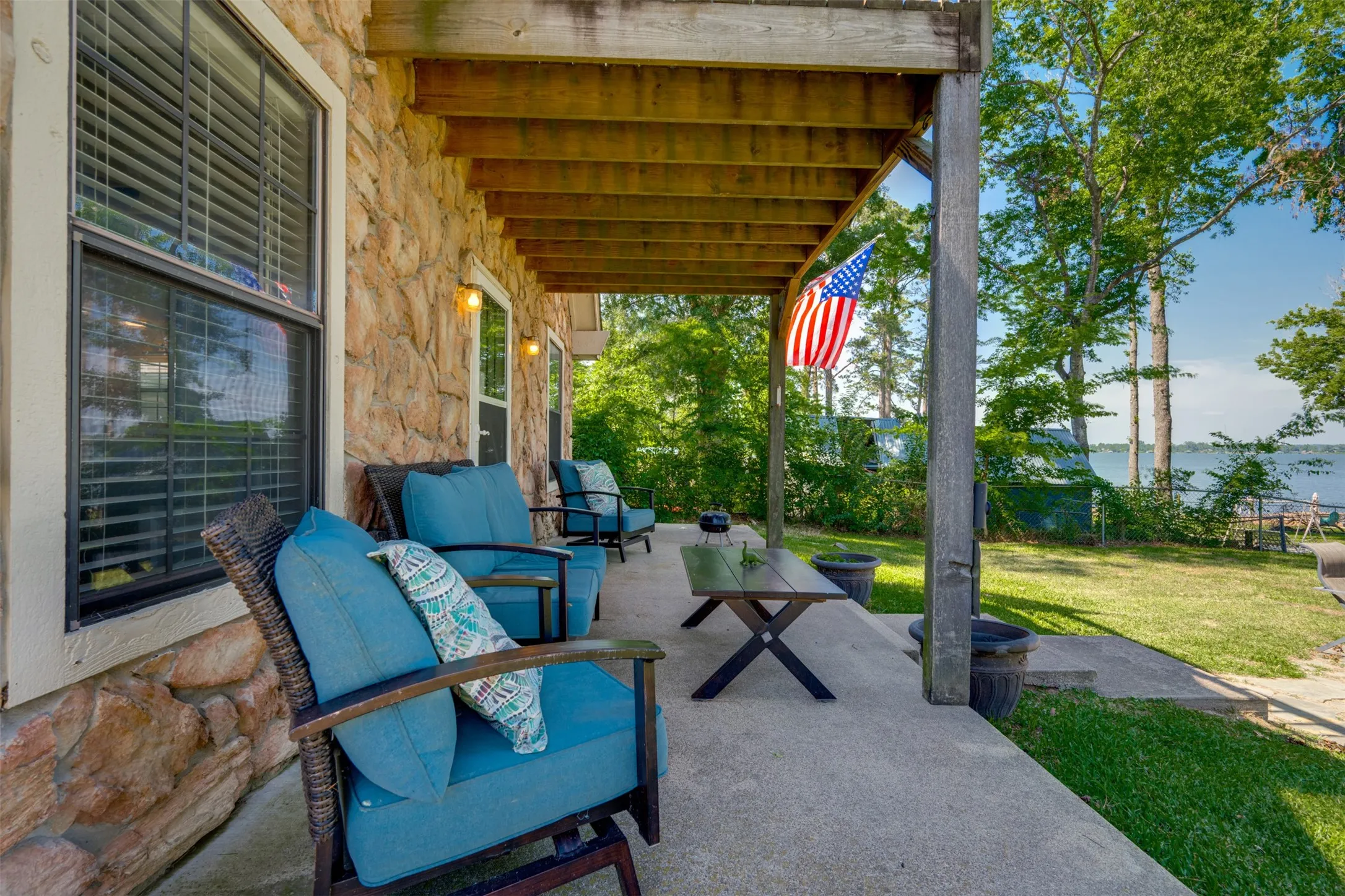 Single Family Residence For Sale in Henderson County , 4479 Sunrise Drive, Chandler, Texas 75758, 3 Bedrooms, 3 Bathrooms, Garage spaces, 1,602 Sqft, built in 1997, Price $449,000, mls#21282430, Real Estate Agent in Chandler, Homes For Sale in Henderson county, Homes For Sale in Chandler, Realtor in Chandler Texas, Real Estate Brokerage Independent Realty Texas, Luminita Cordes Realtor