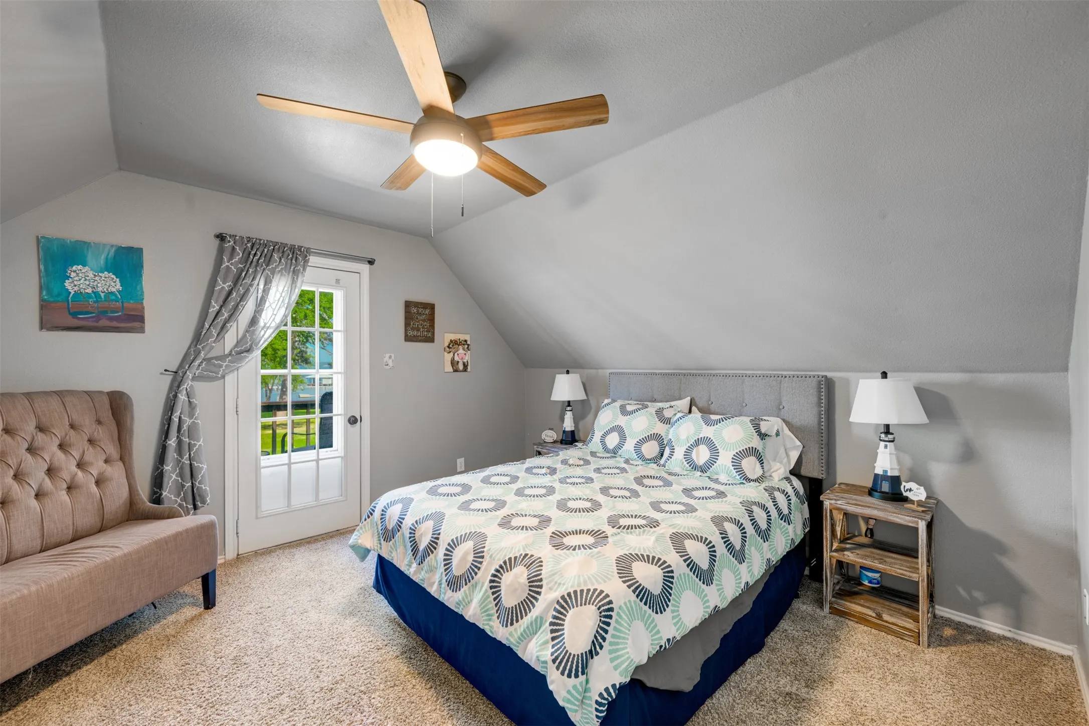 Single Family Residence For Sale in Henderson County , 4479 Sunrise Drive, Chandler, Texas 75758, 3 Bedrooms, 3 Bathrooms, Garage spaces, 1,602 Sqft, built in 1997, Price $449,000, mls#21282430, Real Estate Agent in Chandler, Homes For Sale in Henderson county, Homes For Sale in Chandler, Realtor in Chandler Texas, Real Estate Brokerage Independent Realty Texas, Luminita Cordes Realtor