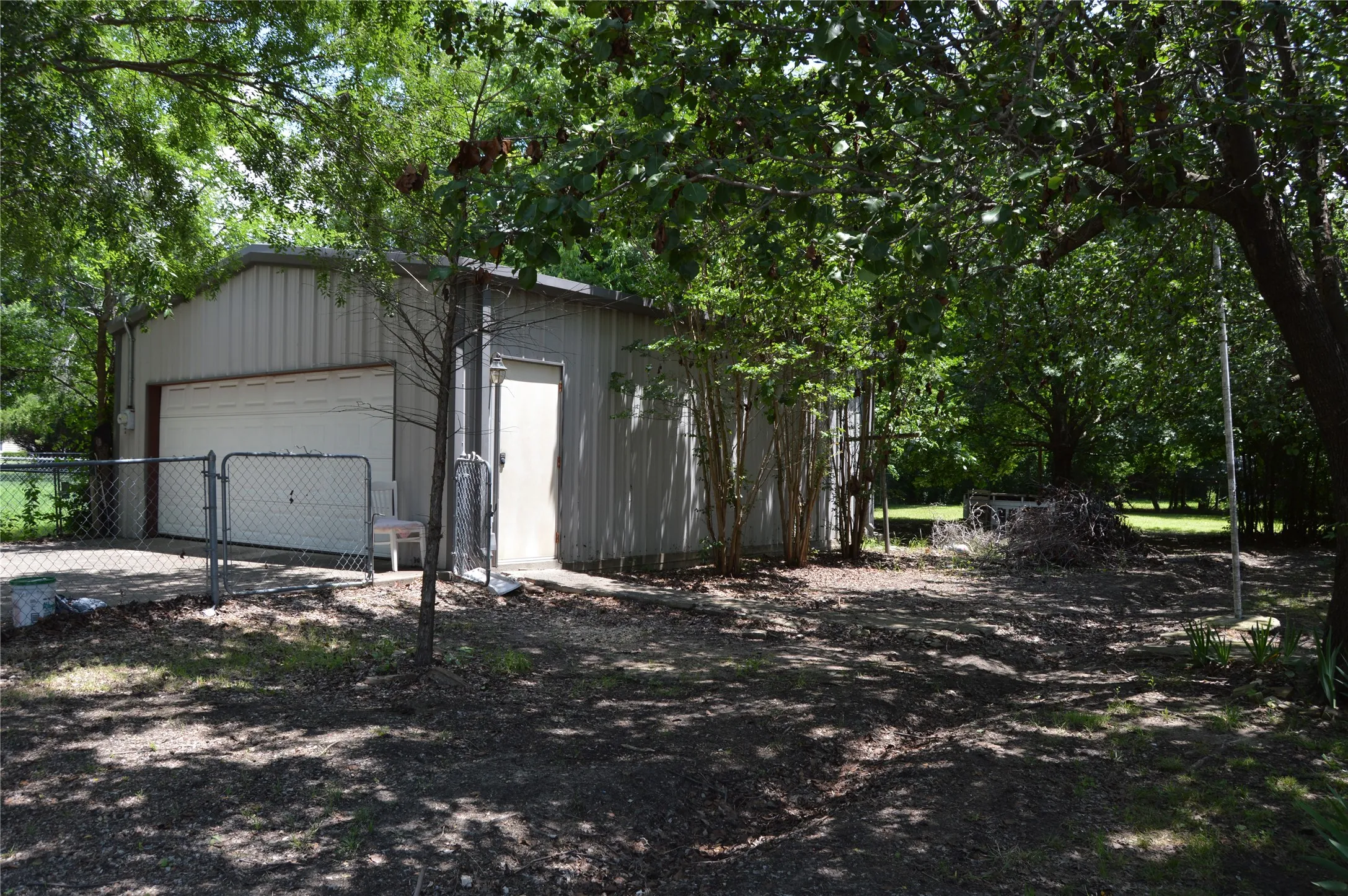 Side yard toward back yard