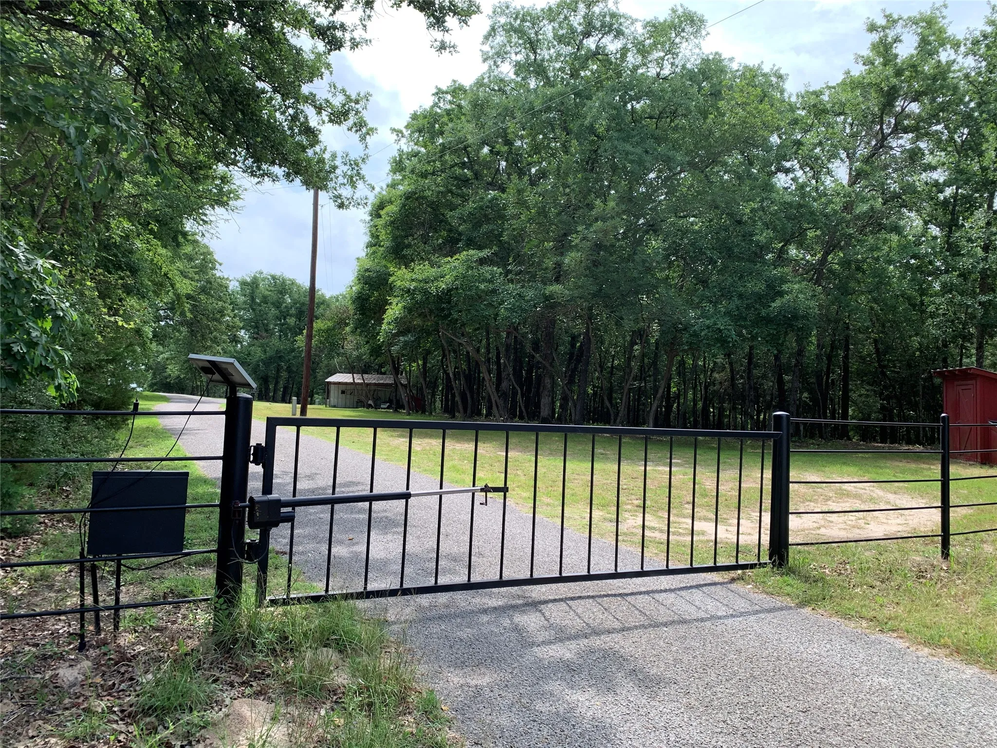 Unimproved Land For Sale in Henderson County , TBD County Road 3711, Athens, Texas 75752, 0, 0, Garage spaces, 0 Sqft, built in 0, mls#21282594, Real Estate Agent in Athens, Homes For Sale in Henderson county, Homes For Sale in Athens, Realtor in Athens Texas, Real Estate Brokerage Independent Realty Texas, Luminita Cordes Realtor