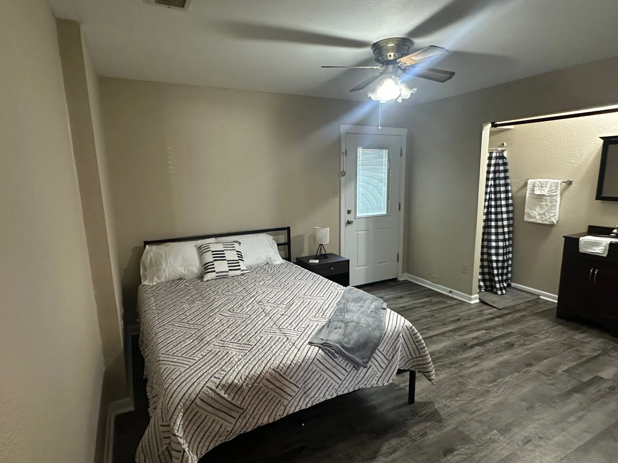Townhouse For Rent in Taylor County , 921 Bruce Way, Abilene, Texas 79601, 3 Bedrooms, 2 Bathrooms, Garage spaces, 1,156 Sqft, built in 1983, Price $3,200, mls#21282602, Real Estate Agent in Abilene, Homes For Rent in Taylor county, Homes For Rent in Abilene, Realtor in Abilene Texas, Real Estate Brokerage Independent Realty Texas, Luminita Cordes Realtor