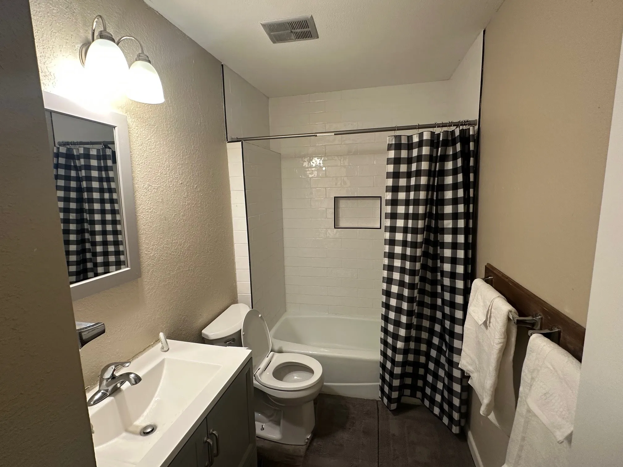 Townhouse For Rent in Taylor County , 921 Bruce Way, Abilene, Texas 79601, 3 Bedrooms, 2 Bathrooms, Garage spaces, 1,156 Sqft, built in 1983, Price $3,200, mls#21282602, Real Estate Agent in Abilene, Homes For Rent in Taylor county, Homes For Rent in Abilene, Realtor in Abilene Texas, Real Estate Brokerage Independent Realty Texas, Luminita Cordes Realtor
