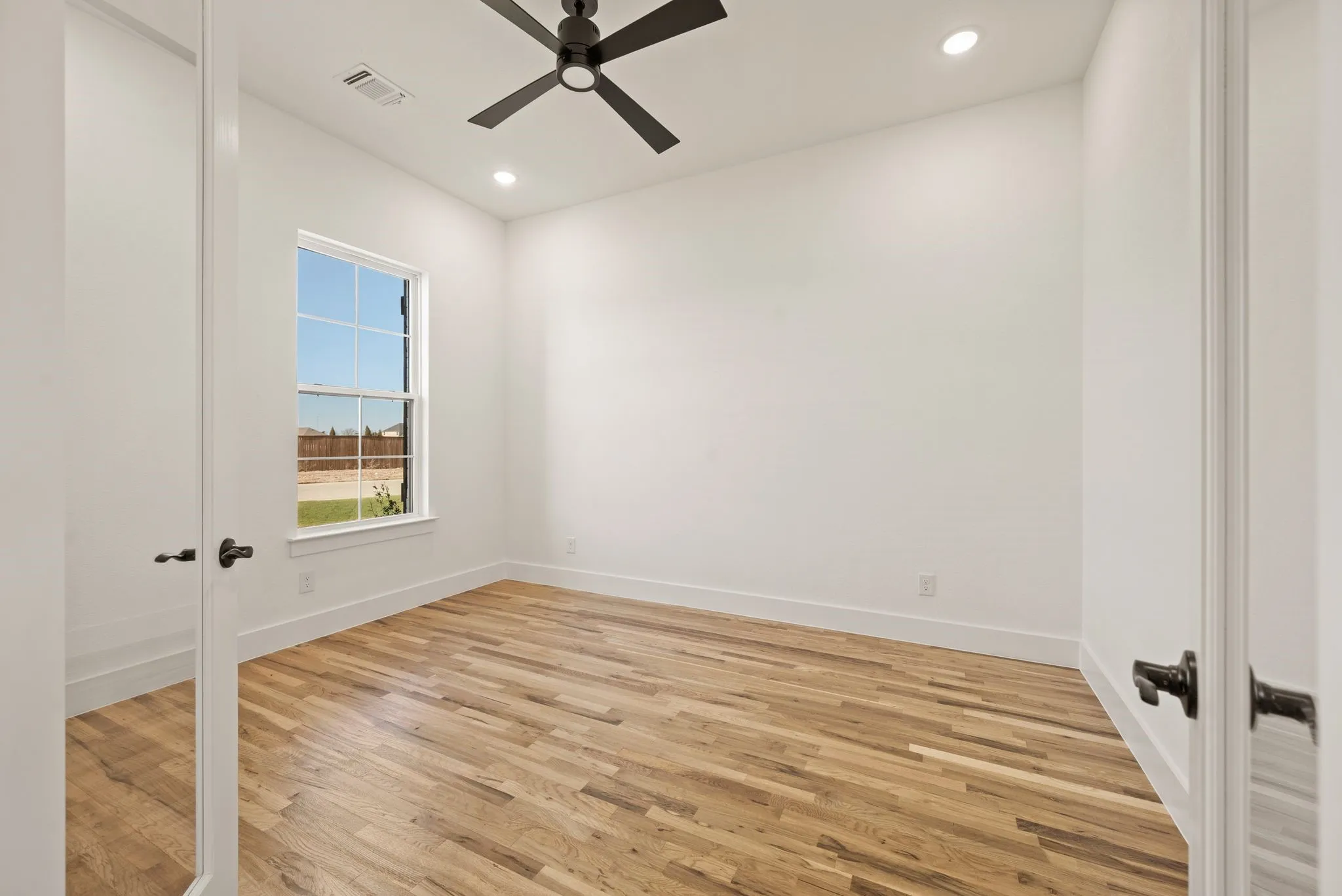 Single Family Residence For Sale in Wise County , 116 Evanston Court, New Fairview, Texas 76078, 4 Bedroom, 3 Bathroom, 3 Garage spaces, 3,055 Sqft, built in 2026, Price $640,000, mls#21282648, Real Estate Agent in New Fairview, Homes For Sale in Wise county, Homes For Sale in New Fairview, Realtor in New Fairview Texas, Real Estate Brokerage Independent Realty Texas, Luminita Cordes Realtor