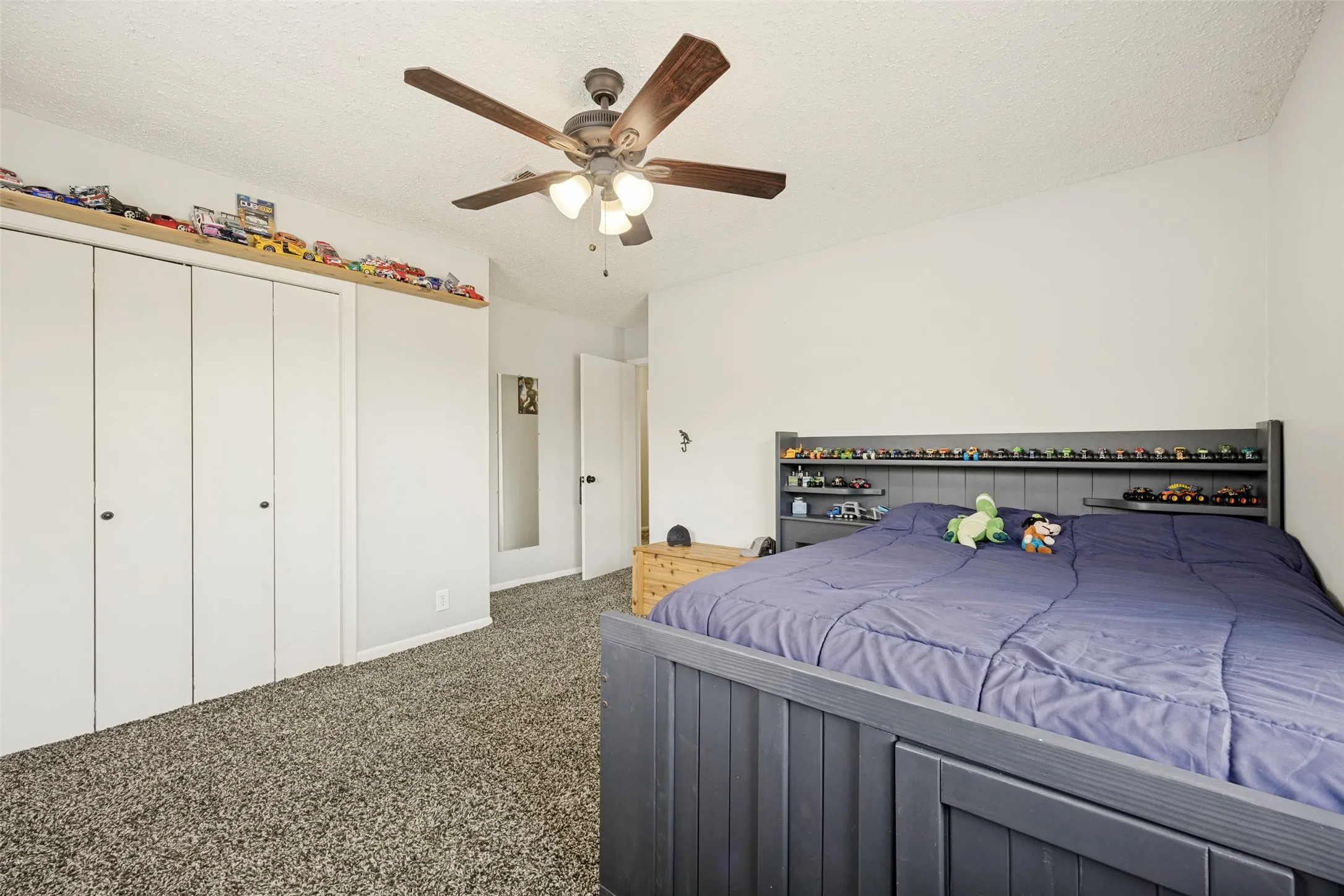 Single Family Residence For Sale in Grayson County , 1510 W Mcgee Street, Sherman, Texas 75092, 4 Bedroom, 3 Bathroom, 2 Garage spaces, 1,996 Sqft, built in 1963, mls#21282647, Real Estate Agent in Sherman, Homes For Sale in Grayson county, Homes For Sale in Sherman, Realtor in Sherman Texas, Real Estate Brokerage Independent Realty Texas, Luminita Cordes Realtor