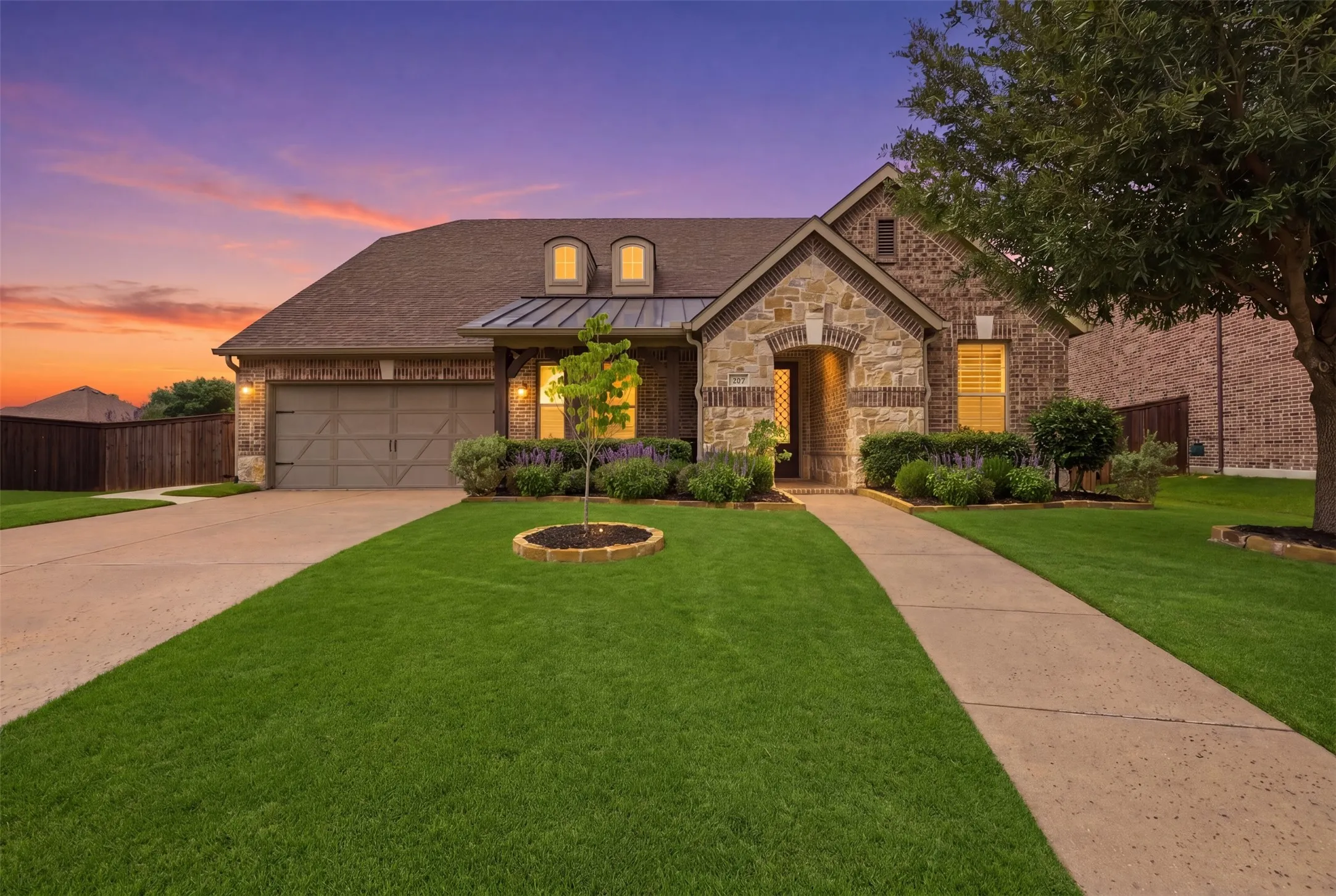 Single Family Residence For Sale in Collin County , 11414 Alejandra Lane, Frisco, Texas 75035, 4 Bedroom, 3 Bathroom, 3 Garage spaces, 2,567 Sqft, built in 2015, mls#21241620, Real Estate Agent in Frisco, Homes For Sale in Collin county, Homes For Sale in Frisco, Realtor in Frisco Texas, Real Estate Brokerage Independent Realty Texas, Luminita Cordes Realtor