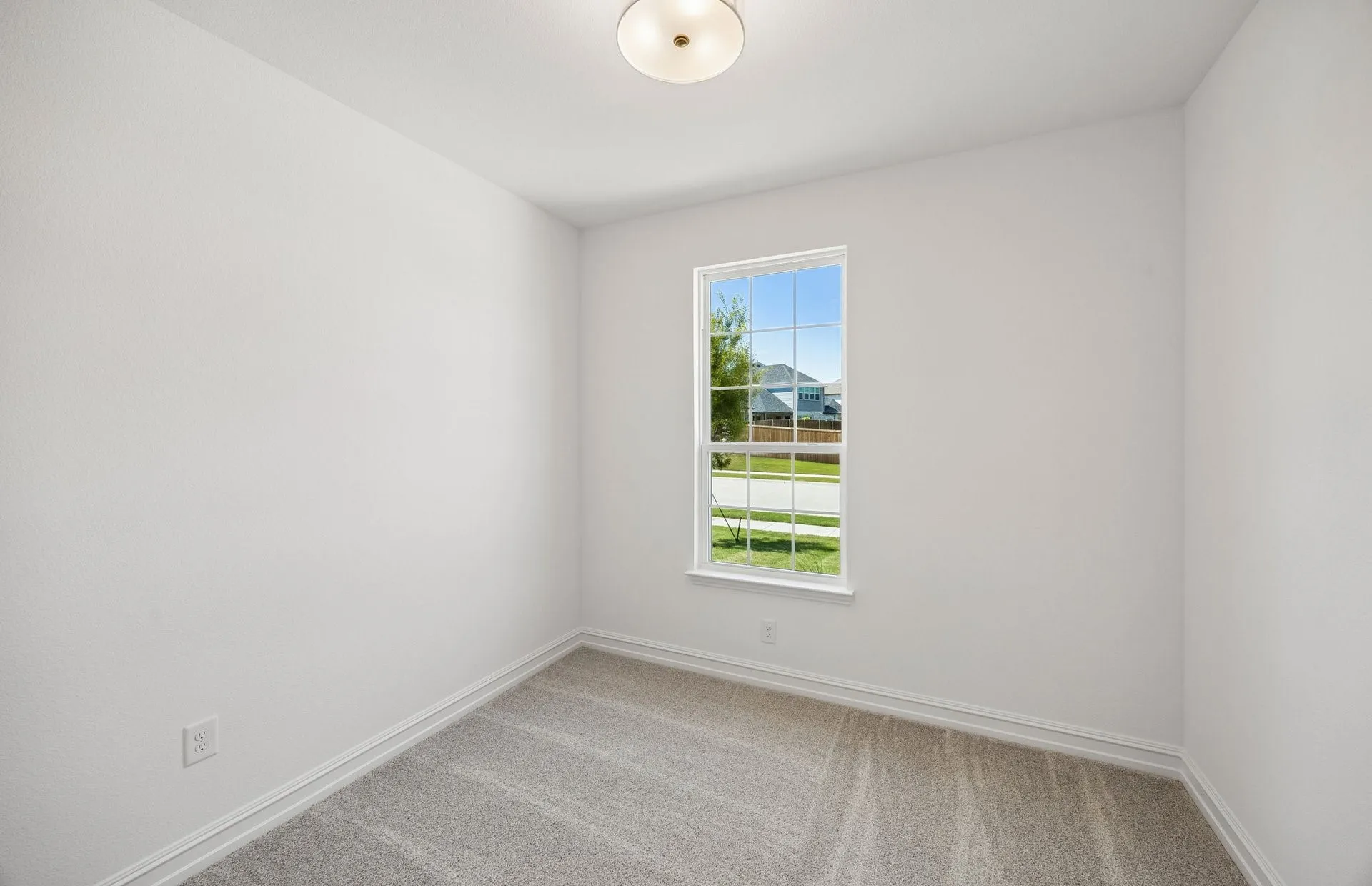 Spacious secondary bedroom