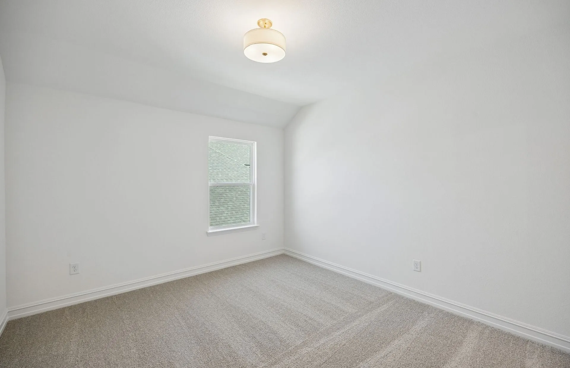 Spacious secondary bedroom