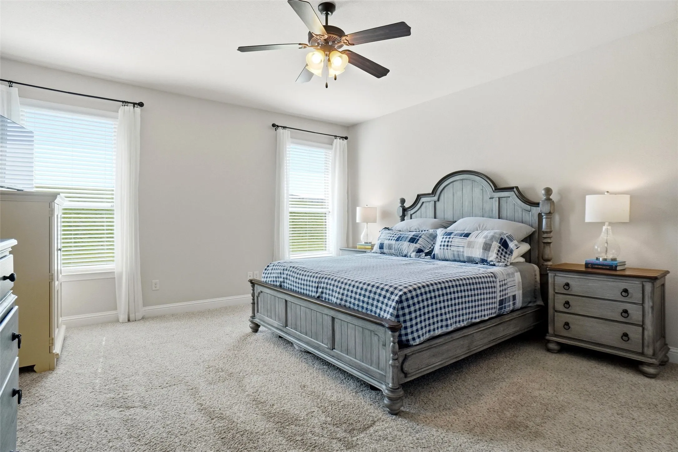 Single Family Residence For Sale in Parker County , 481 Addison Drive, Weatherford, Texas 76087, 4 Bedroom, 3 Bathroom, 3 Garage spaces, 2,913 Sqft, built in 2015, mls#21272163, Real Estate Agent in Weatherford, Homes For Sale in Parker county, Homes For Sale in Weatherford, Realtor in Weatherford Texas, Real Estate Brokerage Independent Realty Texas, Luminita Cordes Realtor