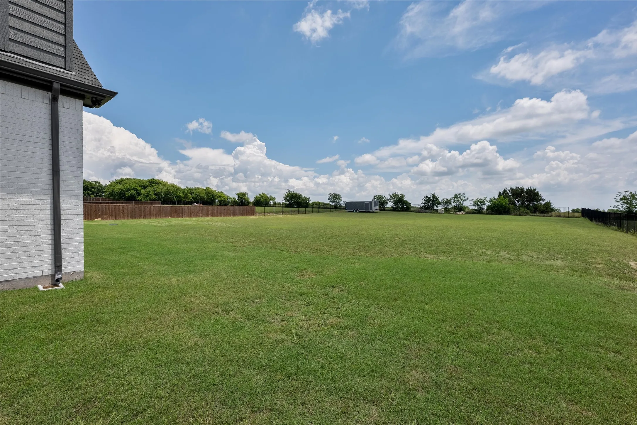Single Family Residence For Sale in Ellis County , 410 Dove Meadow Trail, Waxahachie, Texas 75167, 4 Bedroom, 3 Bathroom, 3 Garage spaces, 3,047 Sqft, built in 2024, mls#21282083, Real Estate Agent in Waxahachie, Homes For Sale in Ellis county, Homes For Sale in Waxahachie, Realtor in Waxahachie Texas, Real Estate Brokerage Independent Realty Texas, Luminita Cordes Realtor