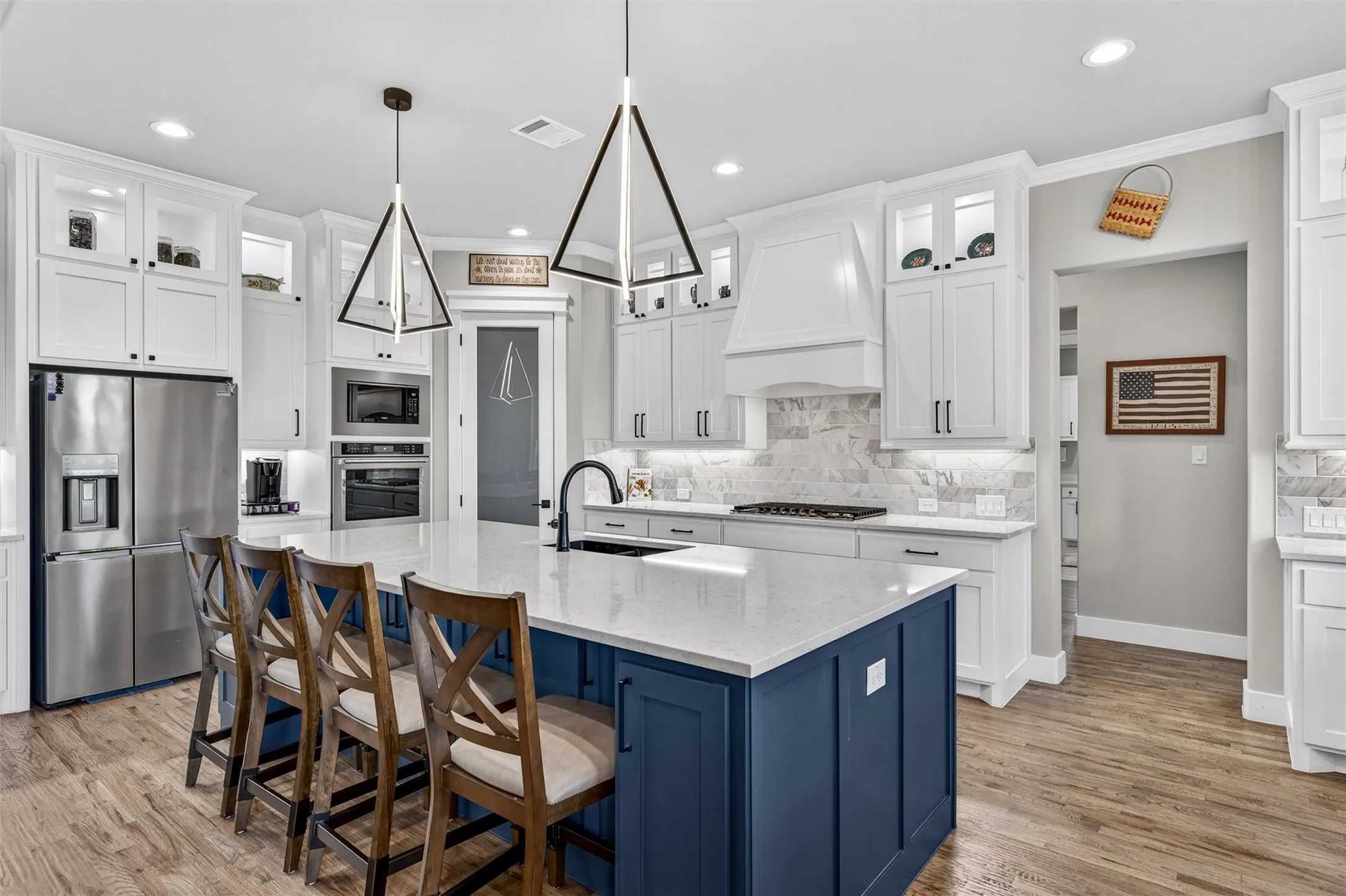 Single Family Residence For Sale in Ellis County , 410 Dove Meadow Trail, Waxahachie, Texas 75167, 4 Bedroom, 3 Bathroom, 3 Garage spaces, 3,047 Sqft, built in 2024, mls#21282083, Real Estate Agent in Waxahachie, Homes For Sale in Ellis county, Homes For Sale in Waxahachie, Realtor in Waxahachie Texas, Real Estate Brokerage Independent Realty Texas, Luminita Cordes Realtor