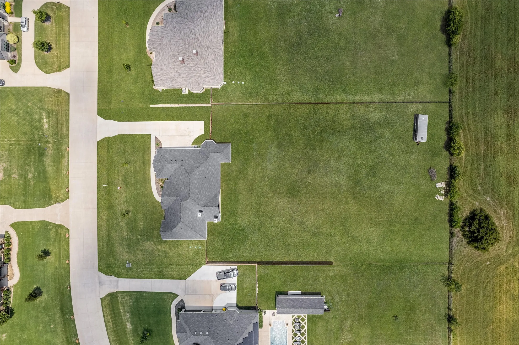 Single Family Residence For Sale in Ellis County , 410 Dove Meadow Trail, Waxahachie, Texas 75167, 4 Bedroom, 3 Bathroom, 3 Garage spaces, 3,047 Sqft, built in 2024, mls#21282083, Real Estate Agent in Waxahachie, Homes For Sale in Ellis county, Homes For Sale in Waxahachie, Realtor in Waxahachie Texas, Real Estate Brokerage Independent Realty Texas, Luminita Cordes Realtor