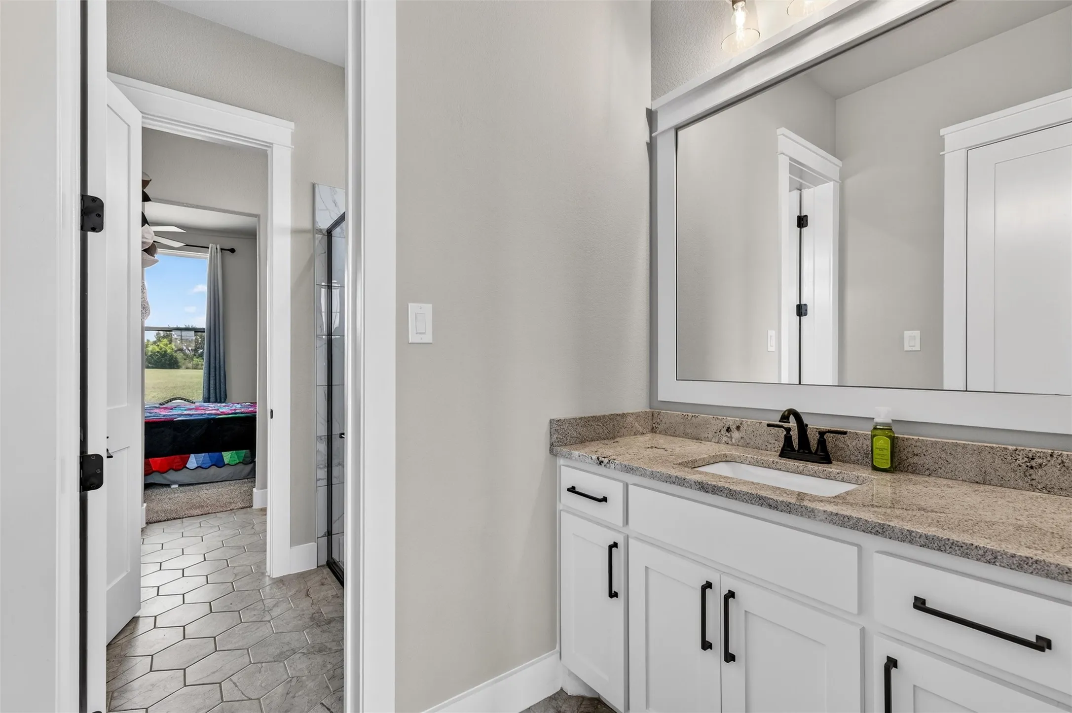 Single Family Residence For Sale in Ellis County , 410 Dove Meadow Trail, Waxahachie, Texas 75167, 4 Bedroom, 3 Bathroom, 3 Garage spaces, 3,047 Sqft, built in 2024, mls#21282083, Real Estate Agent in Waxahachie, Homes For Sale in Ellis county, Homes For Sale in Waxahachie, Realtor in Waxahachie Texas, Real Estate Brokerage Independent Realty Texas, Luminita Cordes Realtor