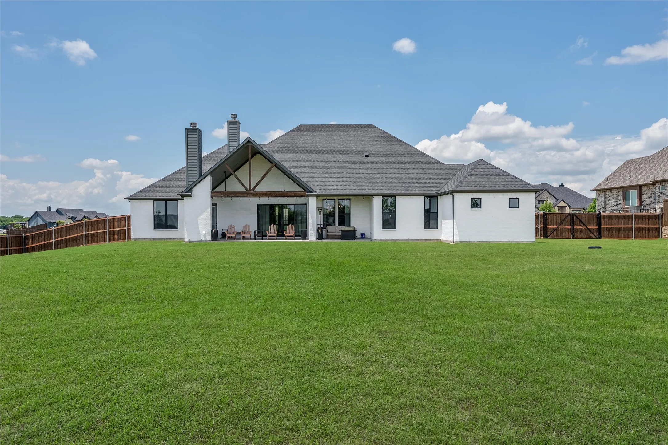 Single Family Residence For Sale in Ellis County , 410 Dove Meadow Trail, Waxahachie, Texas 75167, 4 Bedroom, 3 Bathroom, 3 Garage spaces, 3,047 Sqft, built in 2024, mls#21282083, Real Estate Agent in Waxahachie, Homes For Sale in Ellis county, Homes For Sale in Waxahachie, Realtor in Waxahachie Texas, Real Estate Brokerage Independent Realty Texas, Luminita Cordes Realtor