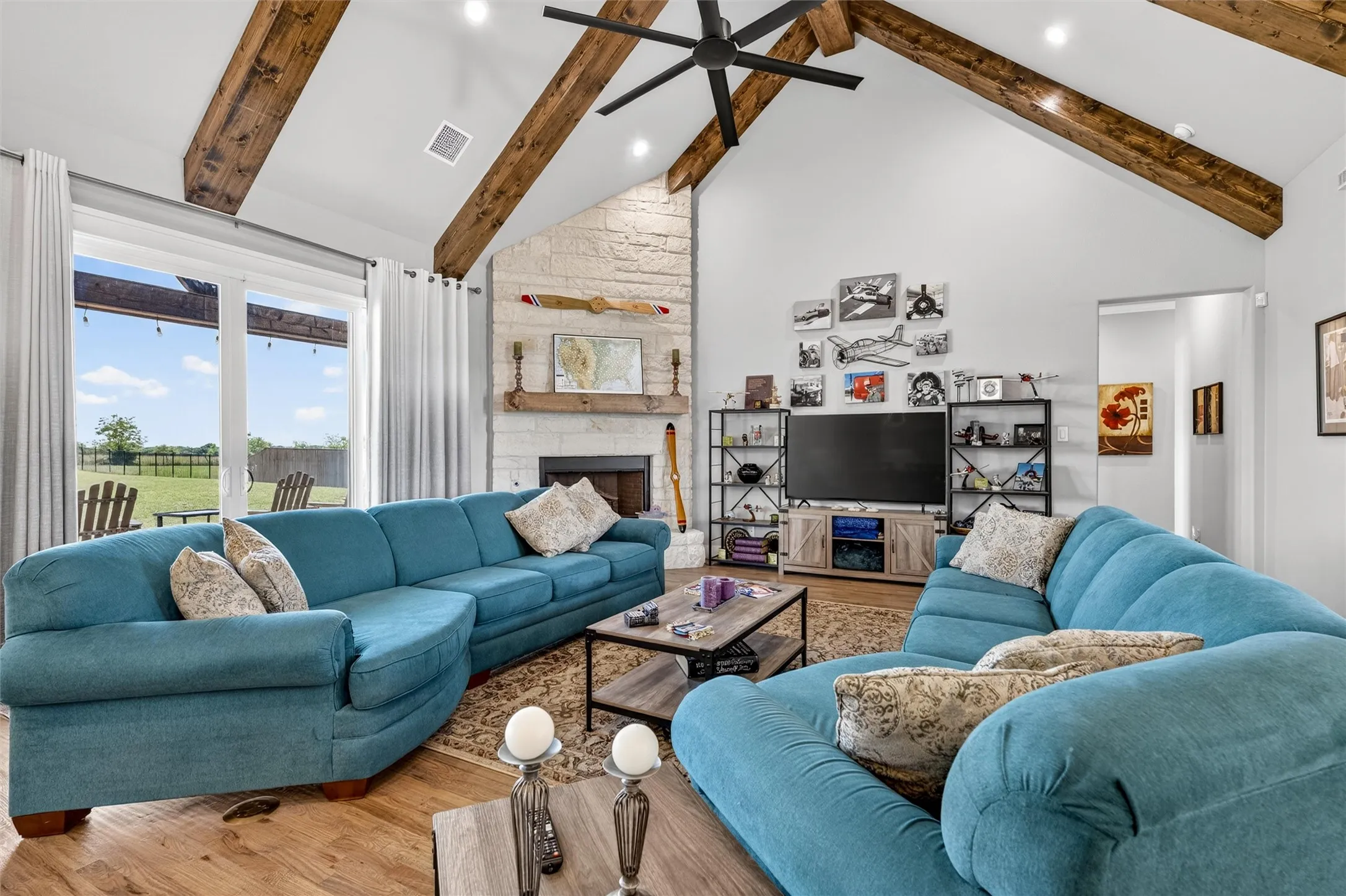 Single Family Residence For Sale in Ellis County , 410 Dove Meadow Trail, Waxahachie, Texas 75167, 4 Bedroom, 3 Bathroom, 3 Garage spaces, 3,047 Sqft, built in 2024, mls#21282083, Real Estate Agent in Waxahachie, Homes For Sale in Ellis county, Homes For Sale in Waxahachie, Realtor in Waxahachie Texas, Real Estate Brokerage Independent Realty Texas, Luminita Cordes Realtor