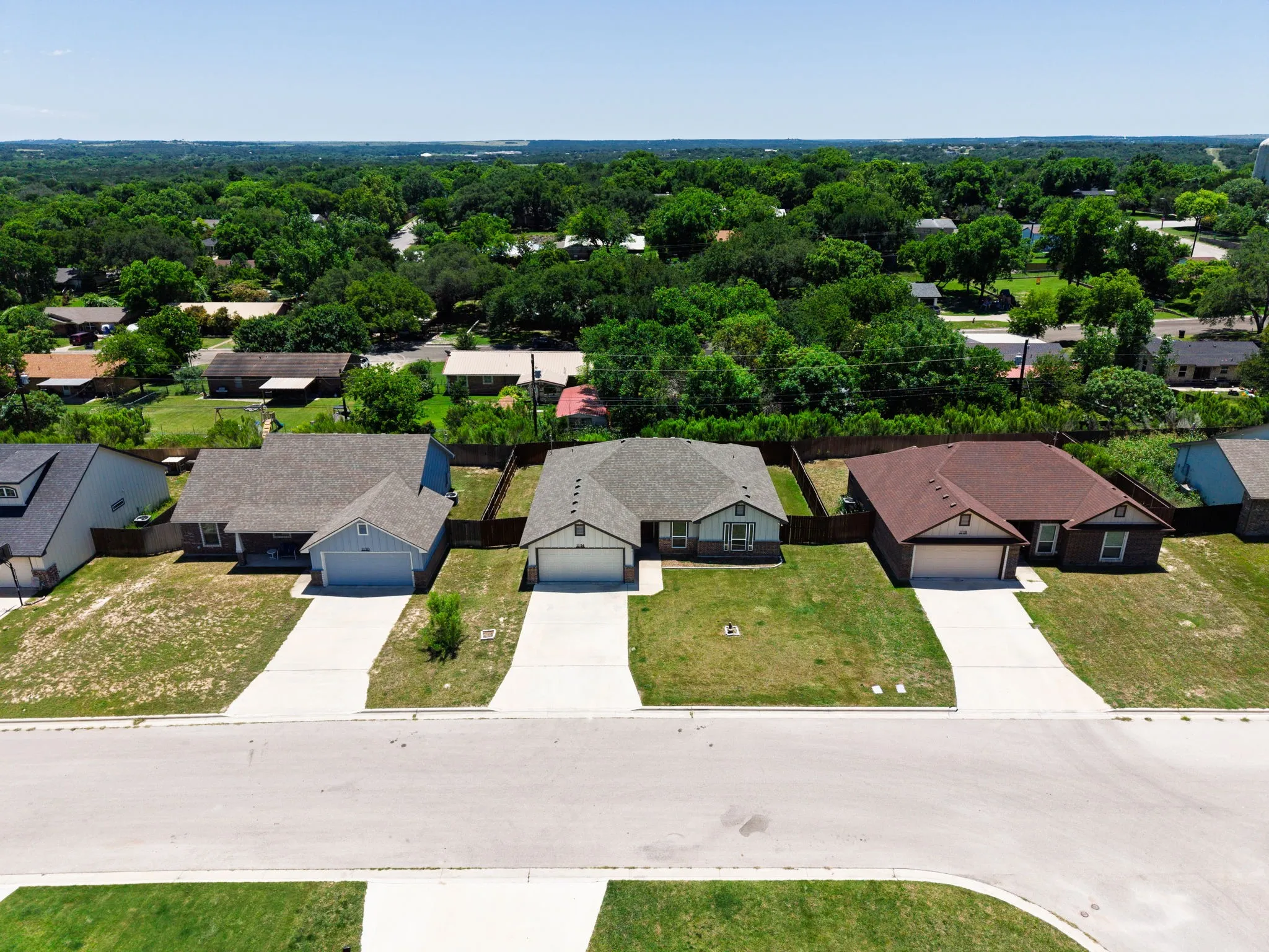 Single Family Residence For Sale in Lampasas County , 1124 Limestone Drive, Lampasas, Texas 76550, 3 Bedroom, 2 Bathroom, 2 Garage spaces, 1,560 Sqft, built in 2019, mls#21276811, Real Estate Agent in Lampasas, Homes For Sale in Lampasas county, Homes For Sale in Lampasas, Realtor in Lampasas Texas, Real Estate Brokerage Independent Realty Texas, Luminita Cordes Realtor