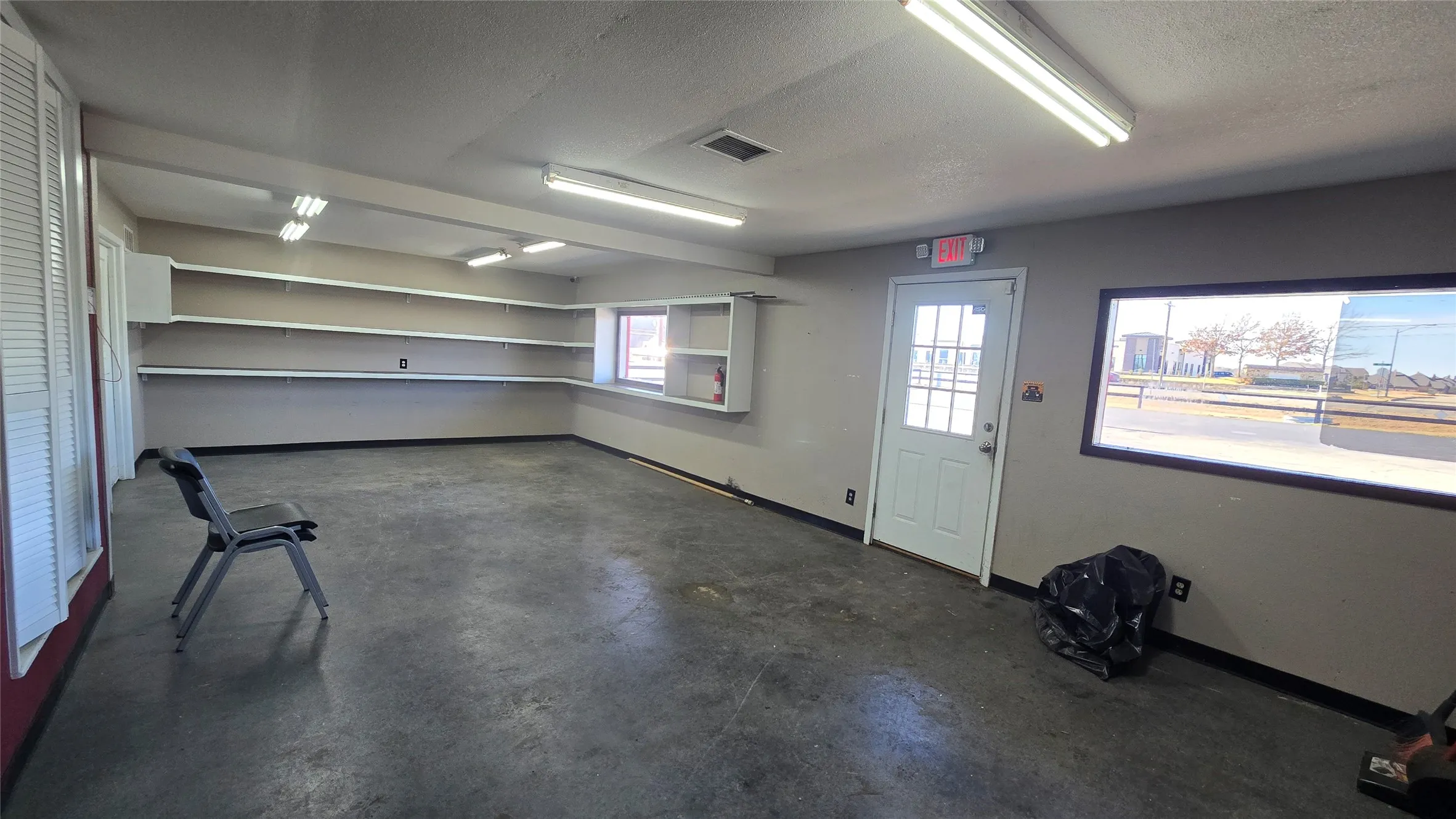 Business For Rent in Johnson County , 2817 Wilshire Boulevard, Burleson, Texas 76028, 0, 0, Garage spaces, 0 Sqft, built in 1977, Price $3,000, mls#21281442, Real Estate Agent in Burleson, Homes For Rent in Johnson county, Homes For Rent in Burleson, Realtor in Burleson Texas, Real Estate Brokerage Independent Realty Texas, Luminita Cordes Realtor