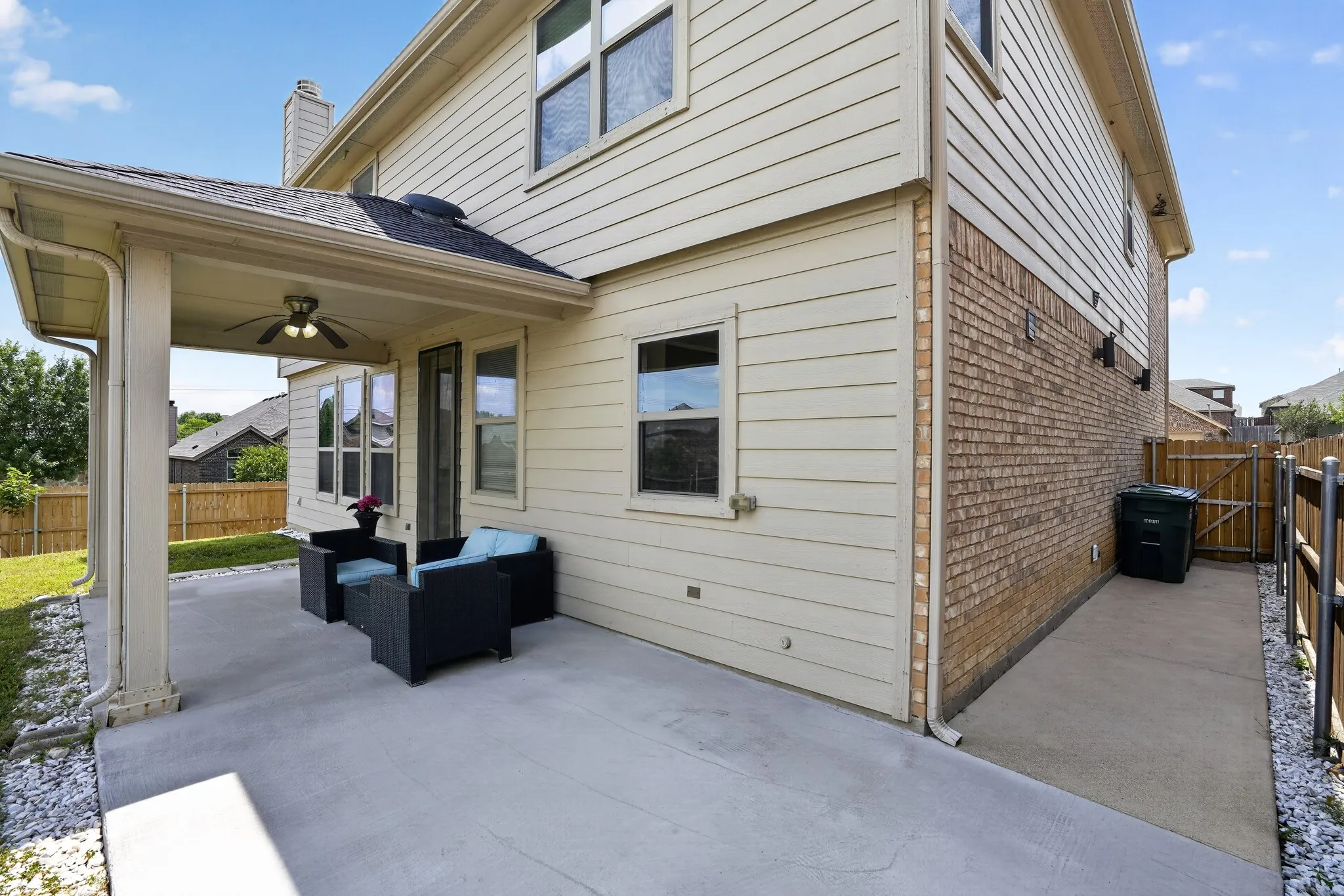 Single Family Residence For Sale in Tarrant County , 5900 Paddlefish Drive, Fort Worth, Texas 76179, 4 Bedroom, 3 Bathroom, 2 Garage spaces, 2,614 Sqft, built in 2014, mls#21282619, Real Estate Agent in Fort Worth, Homes For Sale in Tarrant county, Homes For Sale in Fort Worth, Realtor in Fort Worth Texas, Real Estate Brokerage Independent Realty Texas, Luminita Cordes Realtor