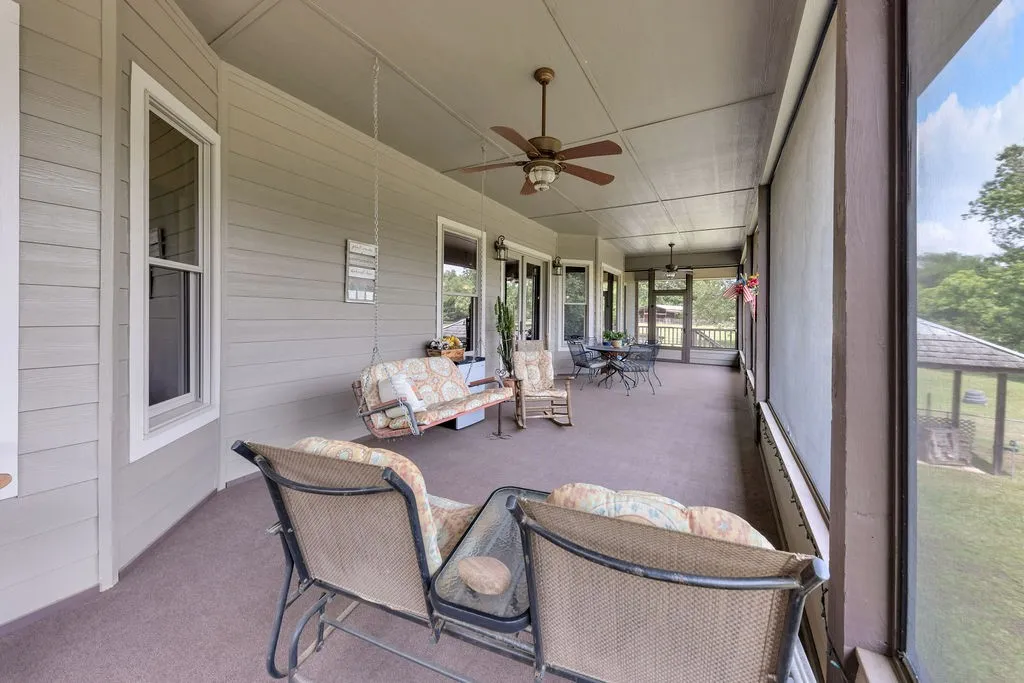 Huge Screened-In Porch