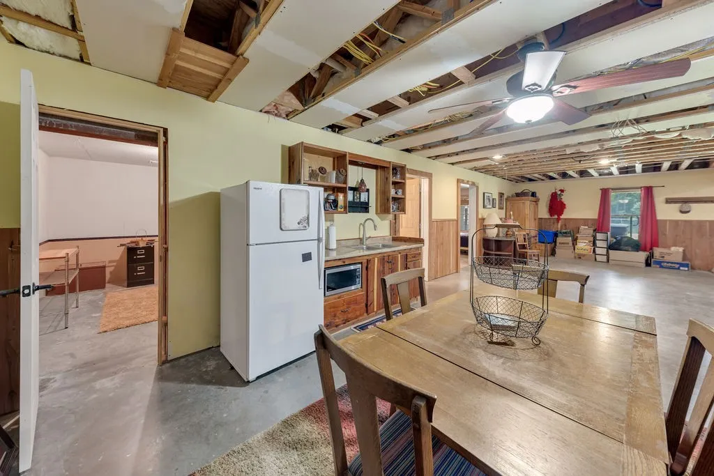 Kitchen & Dining in Walkout Level