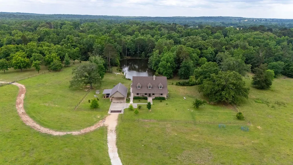 Single Family Residence For Sale in Franklin (TX) County , 8150 Texas Highway 37 S S, Winnsboro, Texas 75494, 4 Bedrooms, 5 Bathrooms, 2 Garage spaces, 6,268 Sqft, built in 2005, Price $1,650,000, mls#21282629, Real Estate Agent in Winnsboro, Homes For Sale in Franklin (TX) county, Homes For Sale in Winnsboro, Realtor in Winnsboro Texas, Real Estate Brokerage Independent Realty Texas, Luminita Cordes Realtor
