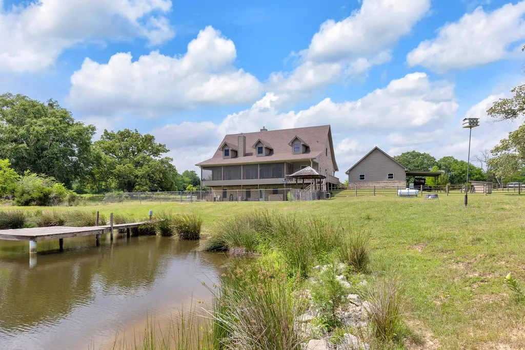 Single Family Residence For Sale in Franklin (TX) County , 8150 Texas Highway 37 S S, Winnsboro, Texas 75494, 4 Bedrooms, 5 Bathrooms, 2 Garage spaces, 6,268 Sqft, built in 2005, Price $1,650,000, mls#21282629, Real Estate Agent in Winnsboro, Homes For Sale in Franklin (TX) county, Homes For Sale in Winnsboro, Realtor in Winnsboro Texas, Real Estate Brokerage Independent Realty Texas, Luminita Cordes Realtor