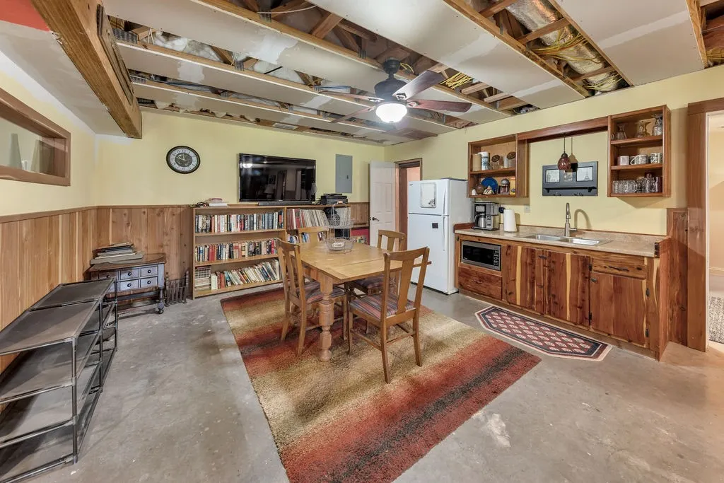 ...and dining area in walkout level