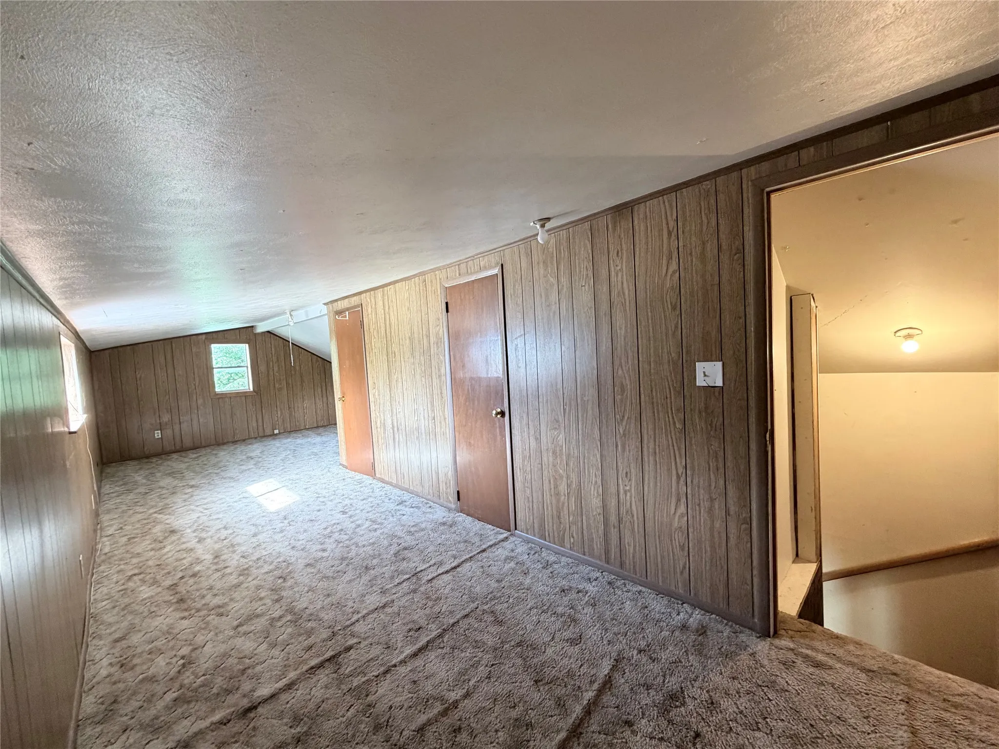 Single Family Residence For Sale in Hamilton County , 403 N Reagan Street, Hamilton, Texas 76531, 3 Bedrooms, 2 Bathrooms, Garage spaces, 1,952 Sqft, built in 1950, Price $139,000, mls#21282749, Real Estate Agent in Hamilton, Homes For Sale in Hamilton county, Homes For Sale in Hamilton, Realtor in Hamilton Texas, Real Estate Brokerage Independent Realty Texas, Luminita Cordes Realtor