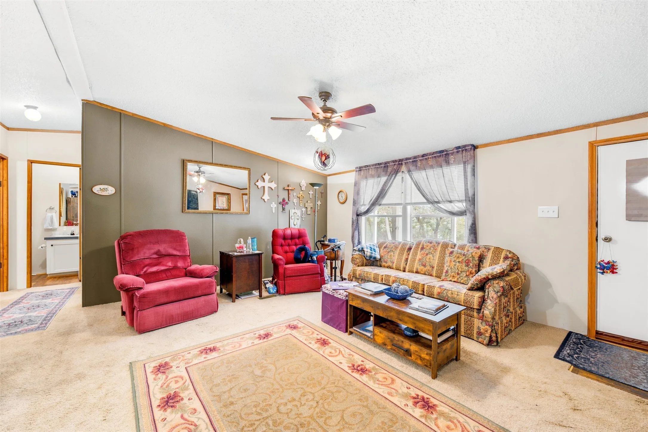 Mobile Home For Sale in Hill County , 154 HCR 1217, Blum, Texas 76627, 3 Bedroom, 2 Bathroom, Garage spaces, 1,280 Sqft, built in 1999, mls#21273676, Real Estate Agent in Blum, Homes For Sale in Hill county, Homes For Sale in Blum, Realtor in Blum Texas, Real Estate Brokerage Independent Realty Texas, Luminita Cordes Realtor