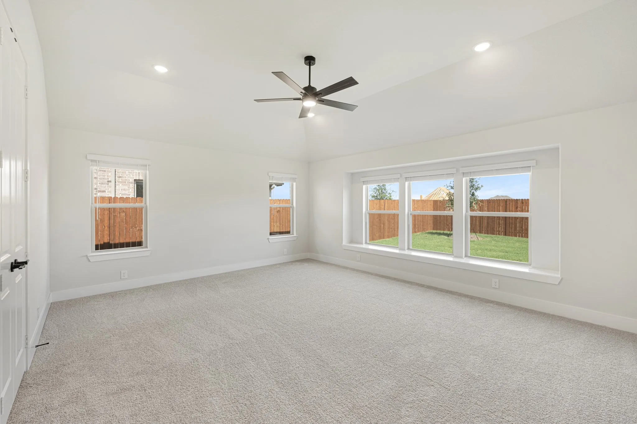 Single Family Residence For Sale in Denton County , 1004 Goldenrod Drive, Justin, Texas 76247, 3 Bedroom, 3 Bathroom, 2 Garage spaces, 2,521 Sqft, built in 2026, mls#21282788, Real Estate Agent in Justin, Homes For Sale in Denton county, Homes For Sale in Justin, Realtor in Justin Texas, Real Estate Brokerage Independent Realty Texas, Luminita Cordes Realtor