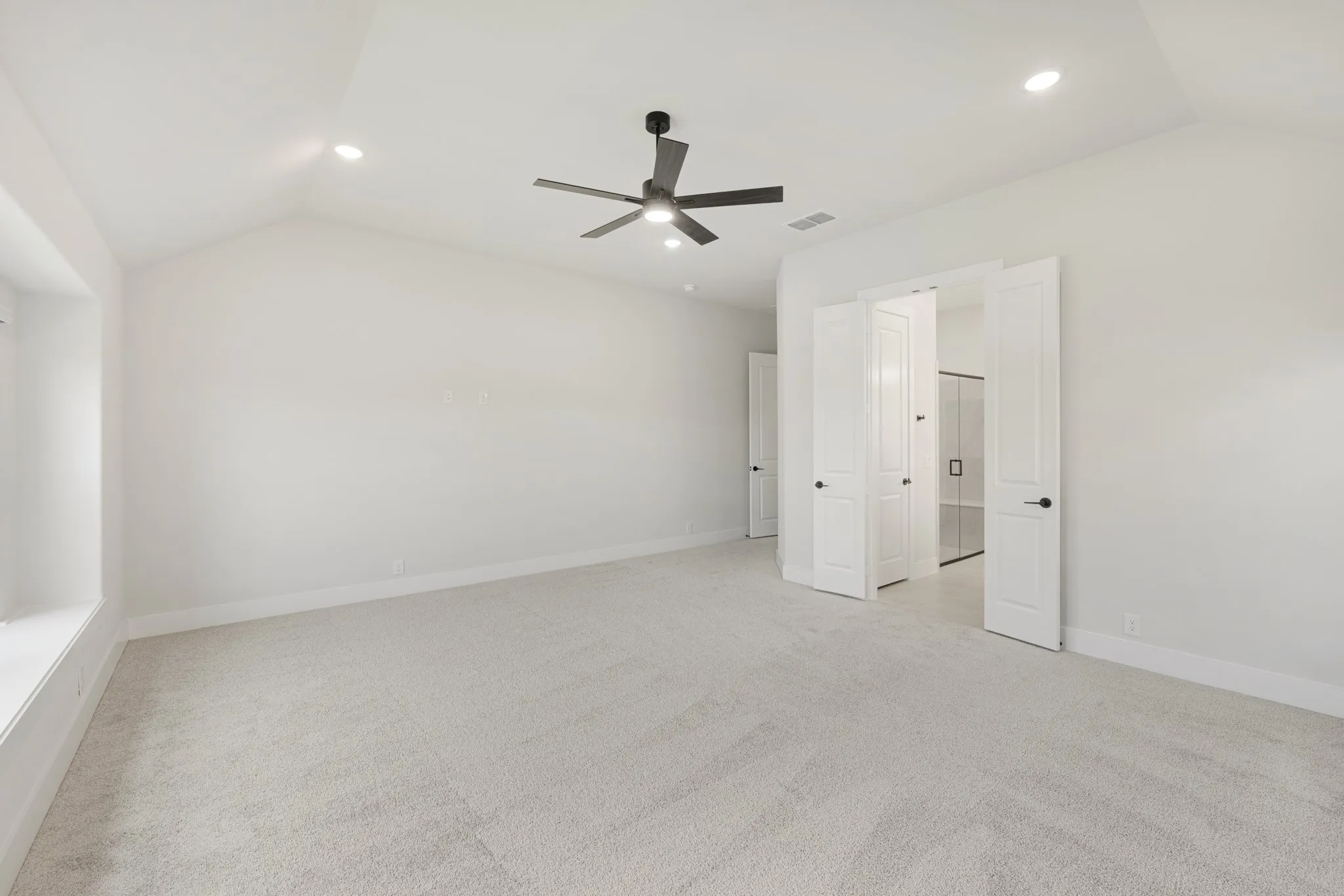 Single Family Residence For Sale in Denton County , 1004 Goldenrod Drive, Justin, Texas 76247, 3 Bedroom, 3 Bathroom, 2 Garage spaces, 2,521 Sqft, built in 2026, mls#21282788, Real Estate Agent in Justin, Homes For Sale in Denton county, Homes For Sale in Justin, Realtor in Justin Texas, Real Estate Brokerage Independent Realty Texas, Luminita Cordes Realtor