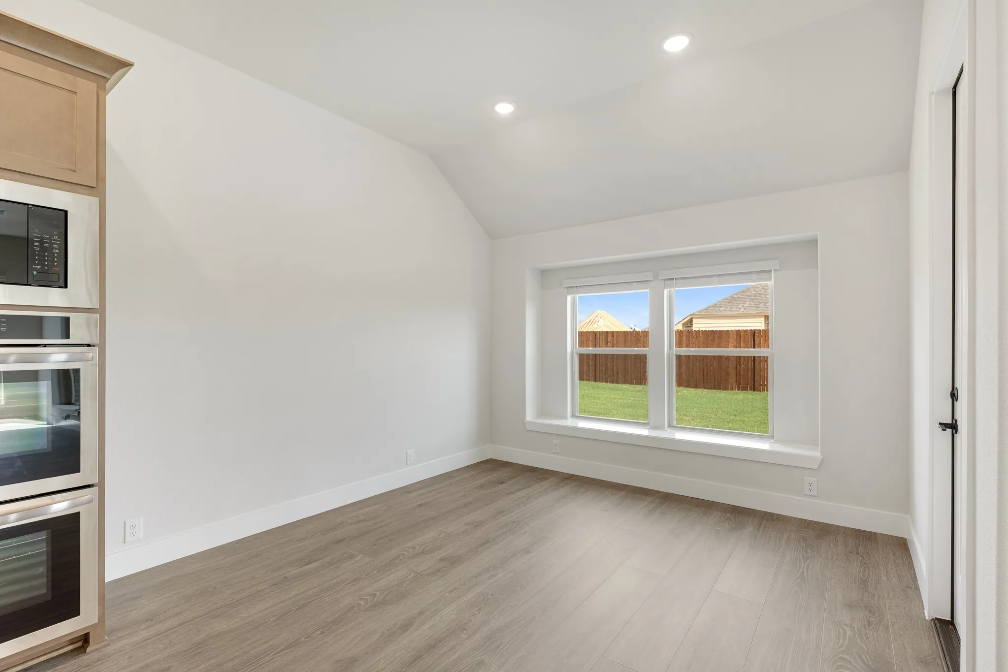 Single Family Residence For Sale in Denton County , 1004 Goldenrod Drive, Justin, Texas 76247, 3 Bedroom, 3 Bathroom, 2 Garage spaces, 2,521 Sqft, built in 2026, mls#21282788, Real Estate Agent in Justin, Homes For Sale in Denton county, Homes For Sale in Justin, Realtor in Justin Texas, Real Estate Brokerage Independent Realty Texas, Luminita Cordes Realtor