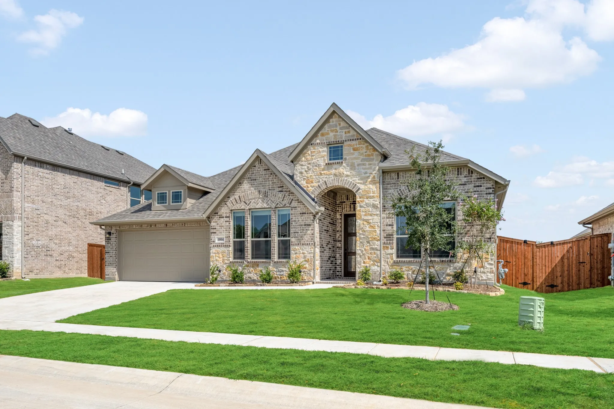 Single Family Residence For Sale in Denton County , 1004 Goldenrod Drive, Justin, Texas 76247, 3 Bedroom, 3 Bathroom, 2 Garage spaces, 2,521 Sqft, built in 2026, mls#21282788, Real Estate Agent in Justin, Homes For Sale in Denton county, Homes For Sale in Justin, Realtor in Justin Texas, Real Estate Brokerage Independent Realty Texas, Luminita Cordes Realtor