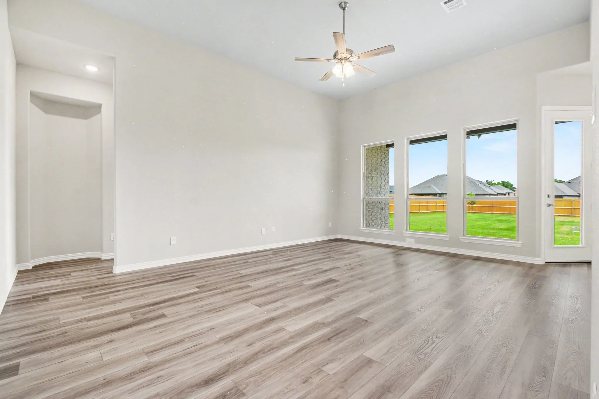 Single Family Residence For Sale in Dallas County , 1913 Barrix Lane, De Soto, Texas 75115, 4 Bedroom, 3 Bathroom, 2 Garage spaces, 2,572 Sqft, built in 2026, mls#21282794, Real Estate Agent in De Soto, Homes For Sale in Dallas county, Homes For Sale in De Soto, Realtor in De Soto Texas, Real Estate Brokerage Independent Realty Texas, Luminita Cordes Realtor