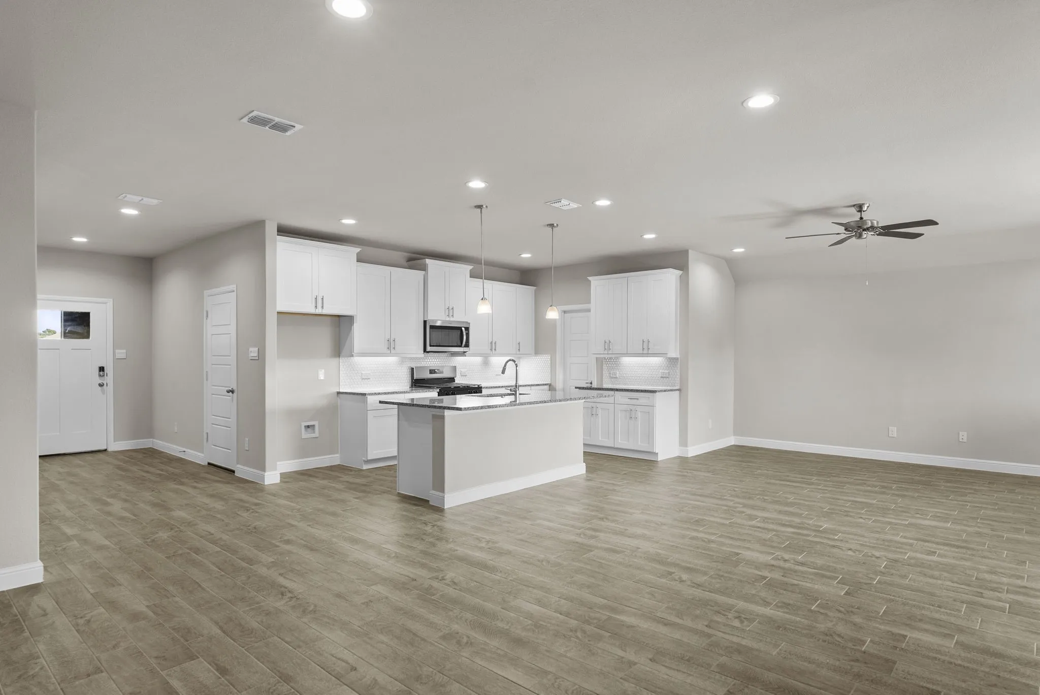 Single Family Residence For Sale in Hood County , 4237 Cornerstone Circle, Granbury, Texas 76048, 4 Bedrooms, 2 Bathrooms, 2 Garage spaces, 2,314 Sqft, built in 2025, Price $389,500, mls#21282775, Real Estate Agent in Granbury, Homes For Sale in Hood county, Homes For Sale in Granbury, Realtor in Granbury Texas, Real Estate Brokerage Independent Realty Texas, Luminita Cordes Realtor
