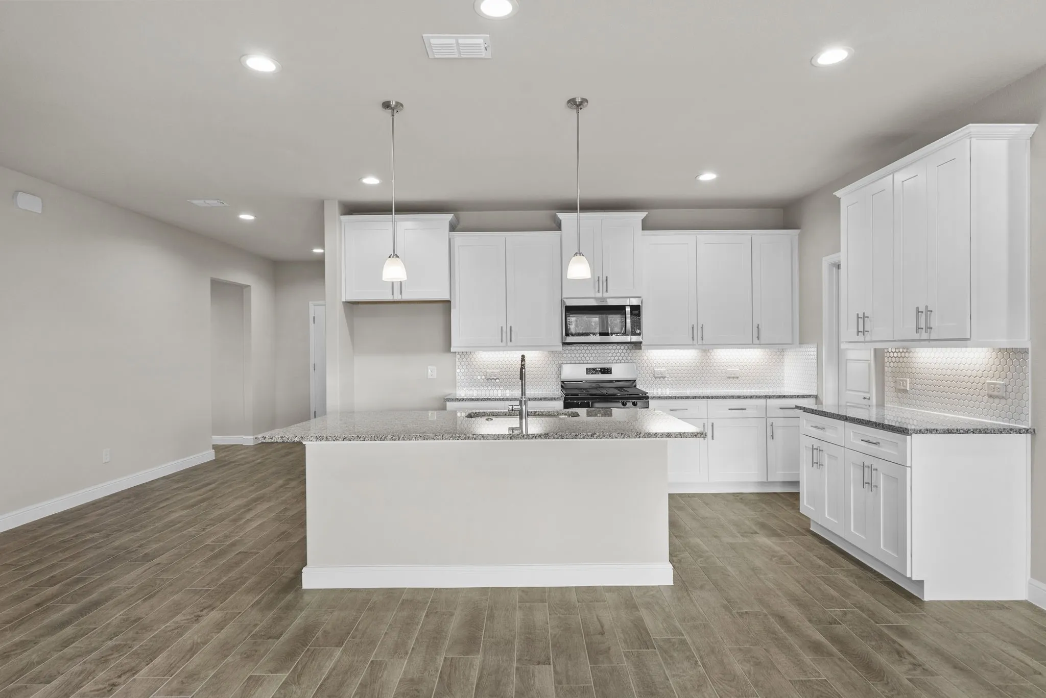 Single Family Residence For Sale in Hood County , 4237 Cornerstone Circle, Granbury, Texas 76048, 4 Bedrooms, 2 Bathrooms, 2 Garage spaces, 2,314 Sqft, built in 2025, Price $389,500, mls#21282775, Real Estate Agent in Granbury, Homes For Sale in Hood county, Homes For Sale in Granbury, Realtor in Granbury Texas, Real Estate Brokerage Independent Realty Texas, Luminita Cordes Realtor