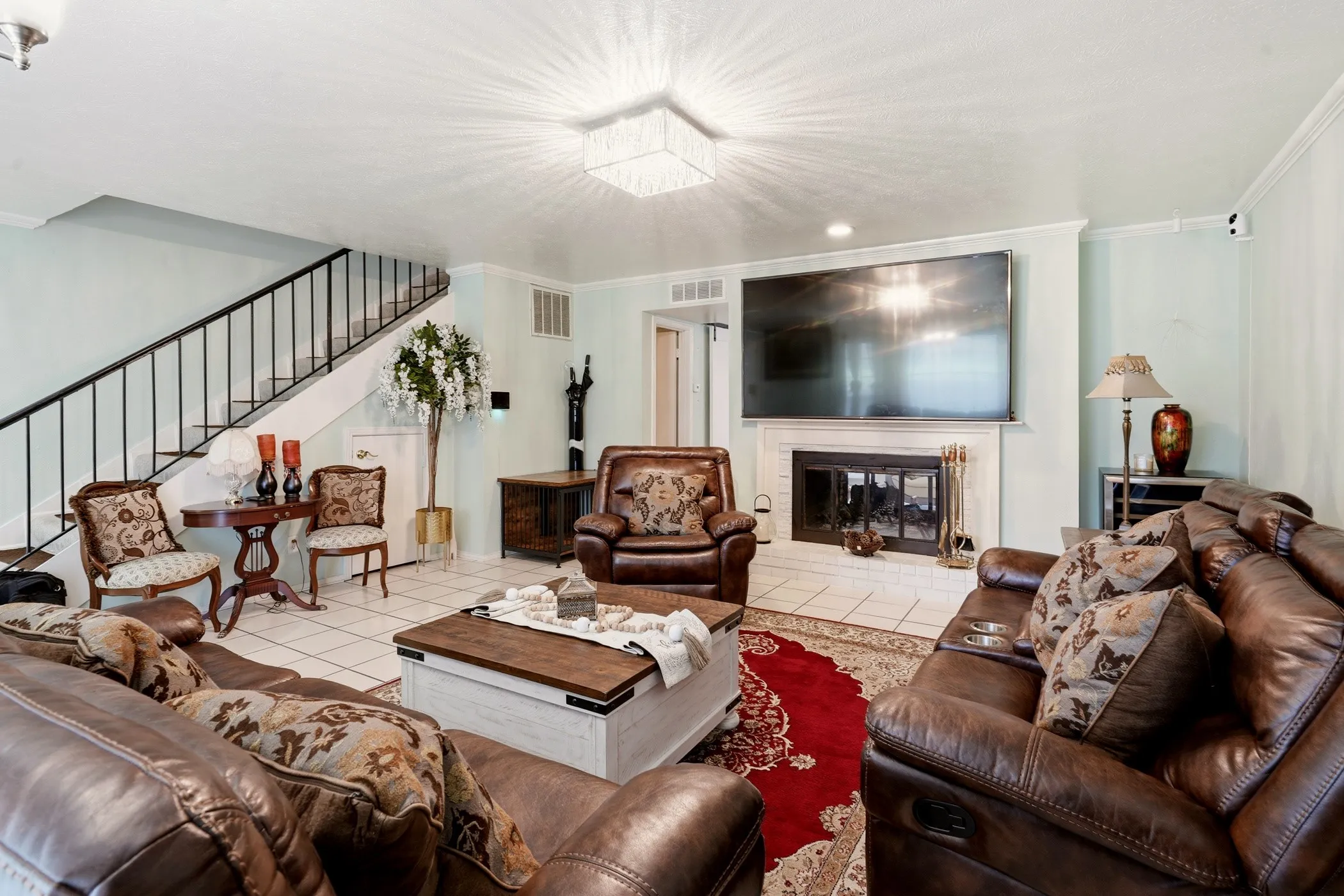 Condominium For Sale in Dallas County , 5860 Marina Drive 24, Garland, Texas 75043, 3 Bedroom, 4 Bathroom, Garage spaces, 2,164 Sqft, built in 1977, mls#21280511, Real Estate Agent in Garland, Homes For Sale in Dallas county, Homes For Sale in Garland, Realtor in Garland Texas, Real Estate Brokerage Independent Realty Texas, Luminita Cordes Realtor