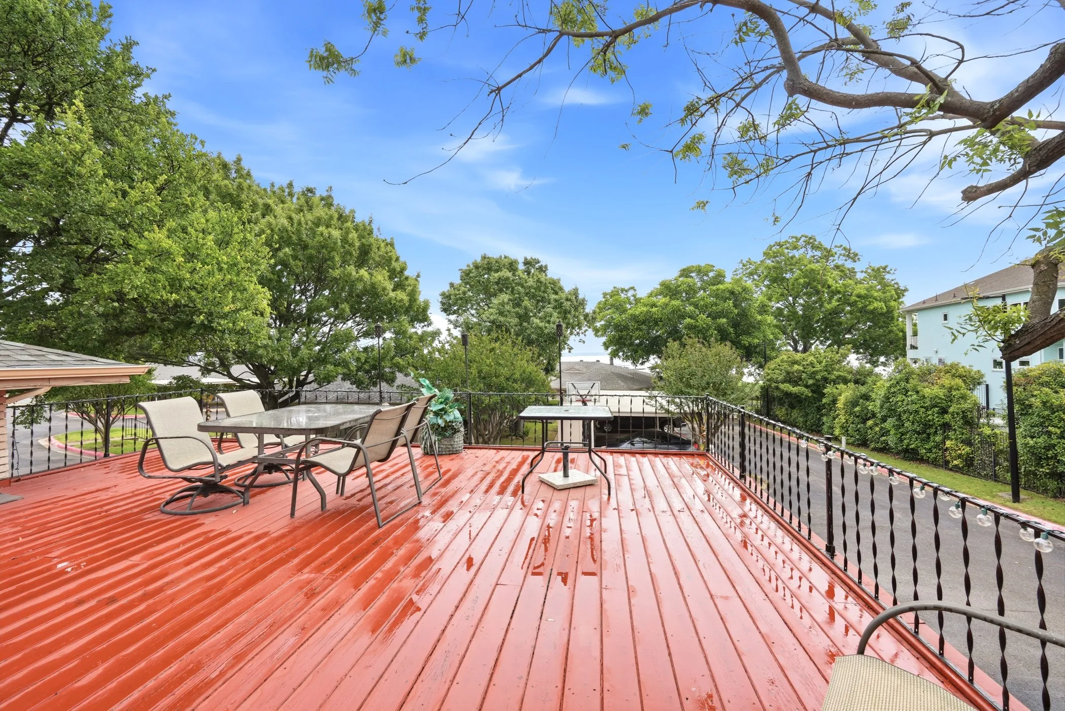 Condominium For Sale in Dallas County , 5860 Marina Drive 24, Garland, Texas 75043, 3 Bedroom, 4 Bathroom, Garage spaces, 2,164 Sqft, built in 1977, mls#21280511, Real Estate Agent in Garland, Homes For Sale in Dallas county, Homes For Sale in Garland, Realtor in Garland Texas, Real Estate Brokerage Independent Realty Texas, Luminita Cordes Realtor