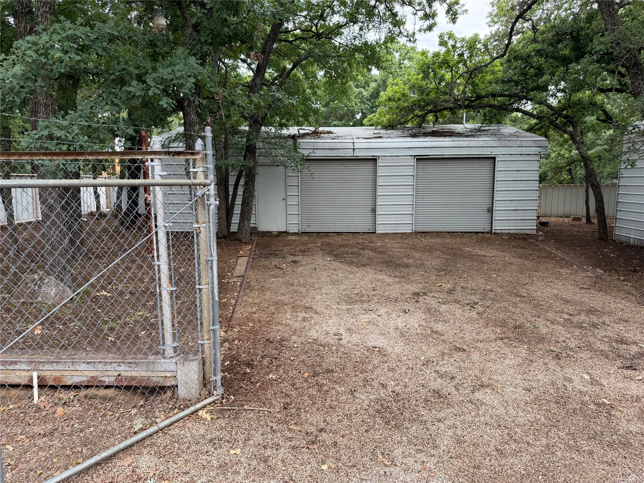 Single Family Residence For Sale in Brown County , 2141 Redbud Drive, May, Texas 76857, 0, 0, 2 Garage spaces, 1,120 Sqft, built in 2007, Price $40,000, mls#21278656, Real Estate Agent in May, Homes For Sale in Brown county, Homes For Sale in May, Realtor in May Texas, Real Estate Brokerage Independent Realty Texas, Luminita Cordes Realtor