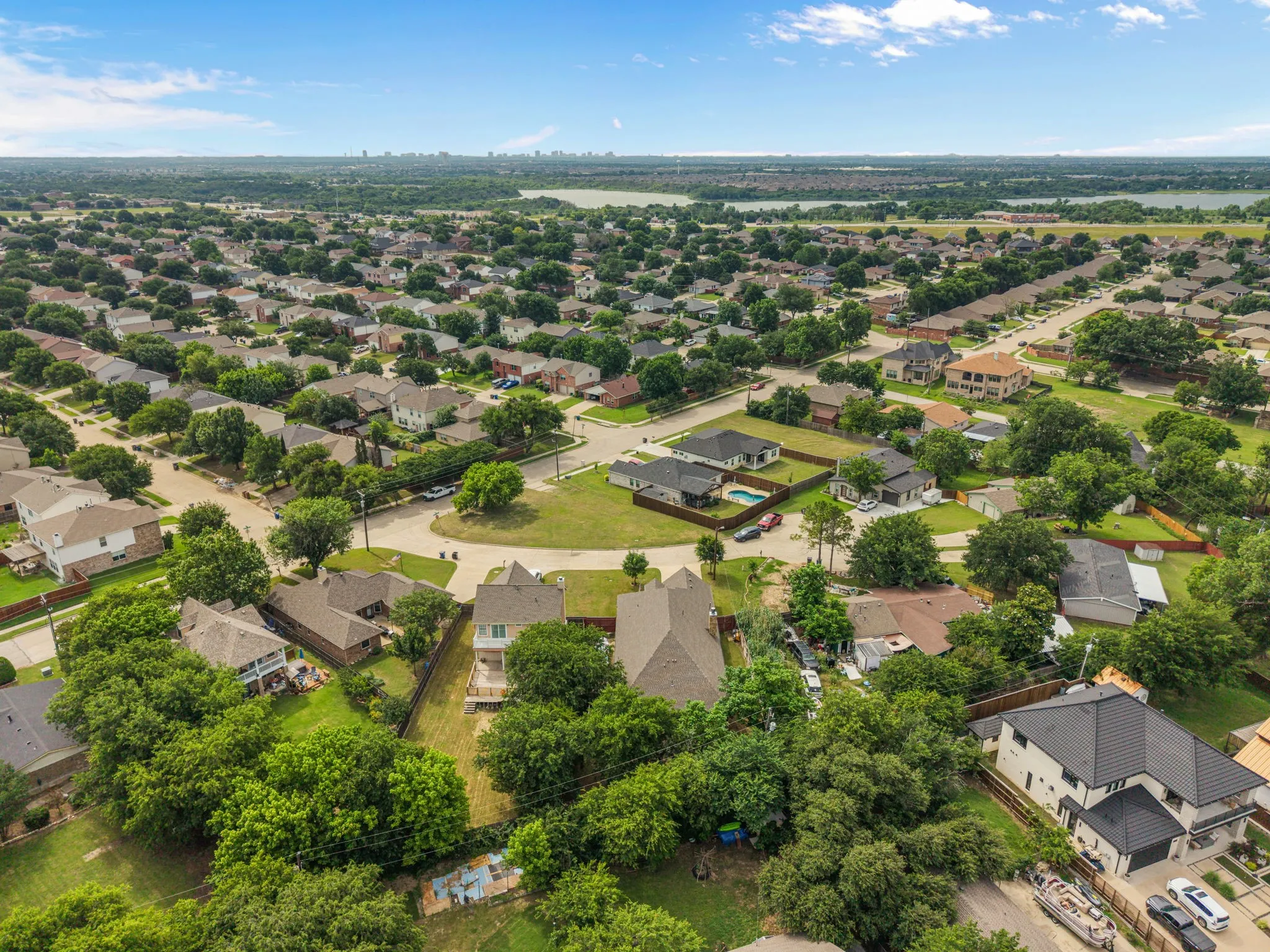 Single Family Residence For Sale in Denton County , 606 Hillside Circle, Little Elm, Texas 75068, 3 Bedroom, 2 Bathroom, 2 Garage spaces, 2,315 Sqft, built in 2020, mls#21282189, Real Estate Agent in Little Elm, Homes For Sale in Denton county, Homes For Sale in Little Elm, Realtor in Little Elm Texas, Real Estate Brokerage Independent Realty Texas, Luminita Cordes Realtor