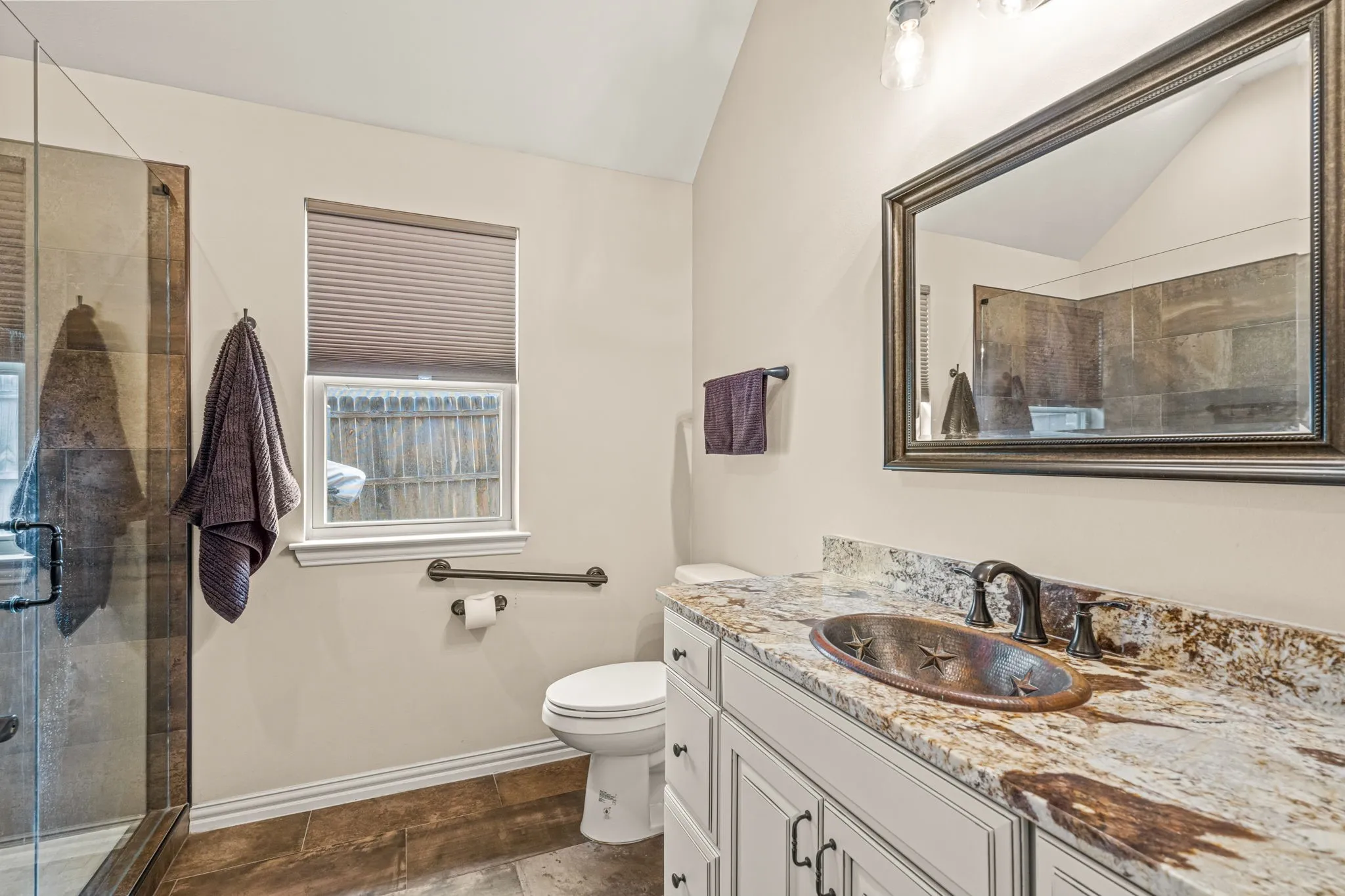 Single Family Residence For Sale in Denton County , 606 Hillside Circle, Little Elm, Texas 75068, 3 Bedroom, 2 Bathroom, 2 Garage spaces, 2,315 Sqft, built in 2020, mls#21282189, Real Estate Agent in Little Elm, Homes For Sale in Denton county, Homes For Sale in Little Elm, Realtor in Little Elm Texas, Real Estate Brokerage Independent Realty Texas, Luminita Cordes Realtor
