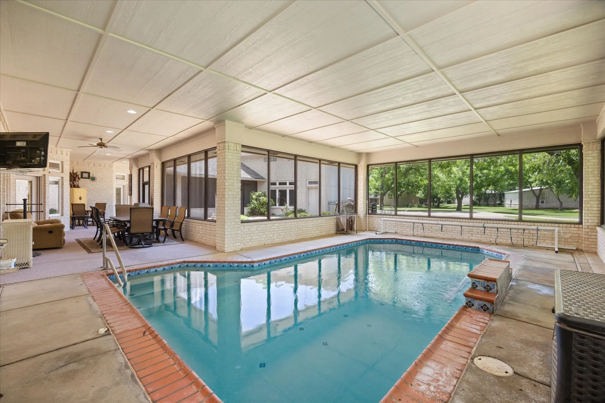 Single Family Residence For Sale in Hood County , 5501 Flagstick Drive, Granbury, Texas 76049, 3 Bedroom, 4 Bathroom, 3 Garage spaces, 3,822 Sqft, built in 2001, mls#21281389, Real Estate Agent in Granbury, Homes For Sale in Hood county, Homes For Sale in Granbury, Realtor in Granbury Texas, Real Estate Brokerage Independent Realty Texas, Luminita Cordes Realtor