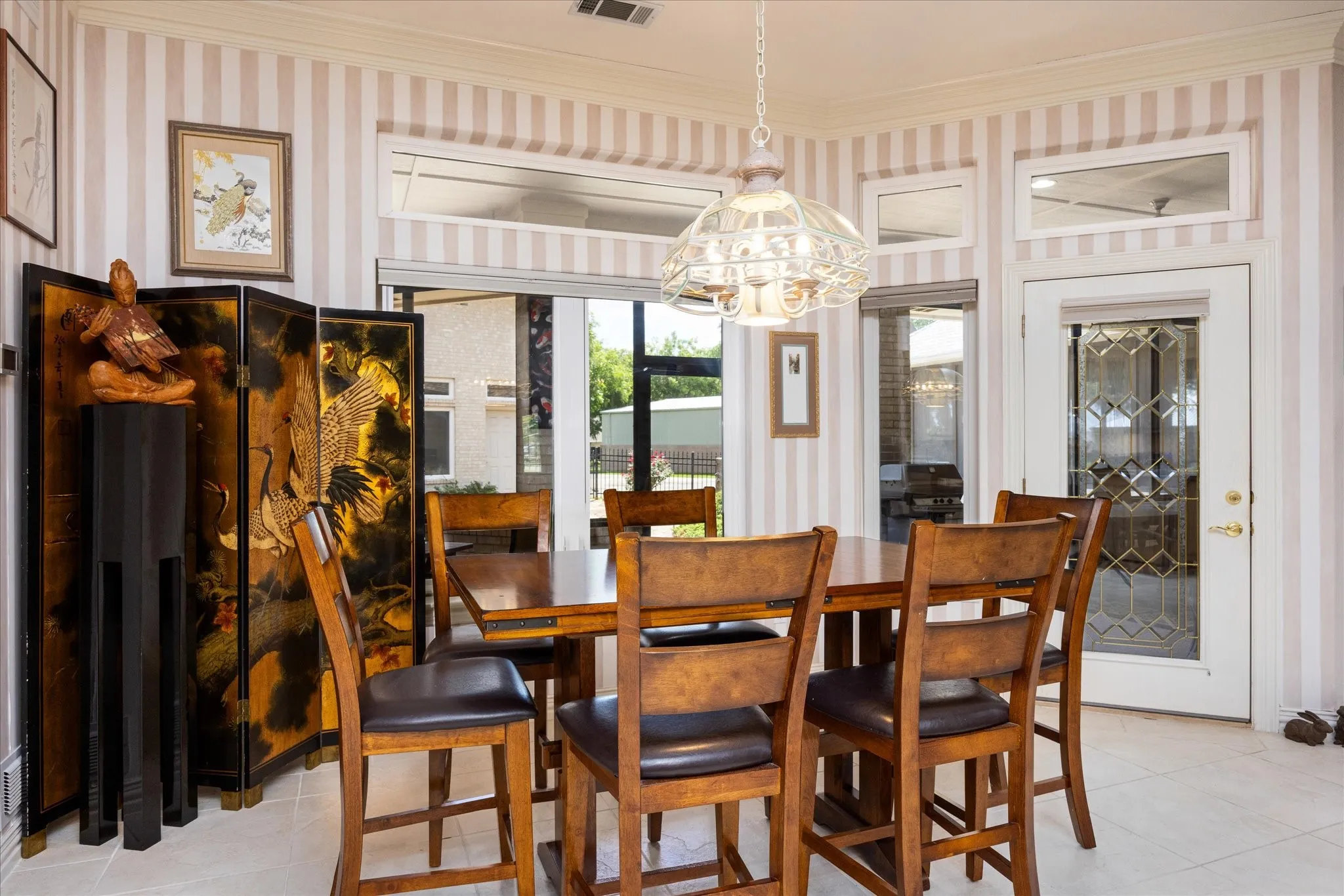 Single Family Residence For Sale in Hood County , 5501 Flagstick Drive, Granbury, Texas 76049, 3 Bedroom, 4 Bathroom, 3 Garage spaces, 3,822 Sqft, built in 2001, mls#21281389, Real Estate Agent in Granbury, Homes For Sale in Hood county, Homes For Sale in Granbury, Realtor in Granbury Texas, Real Estate Brokerage Independent Realty Texas, Luminita Cordes Realtor