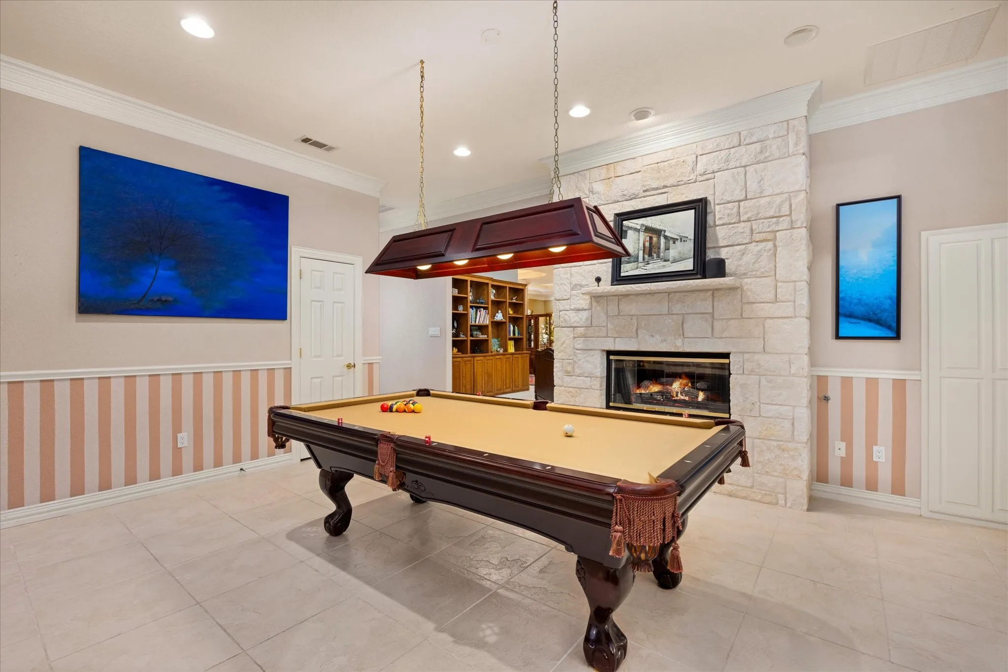 Single Family Residence For Sale in Hood County , 5501 Flagstick Drive, Granbury, Texas 76049, 3 Bedroom, 4 Bathroom, 3 Garage spaces, 3,822 Sqft, built in 2001, mls#21281389, Real Estate Agent in Granbury, Homes For Sale in Hood county, Homes For Sale in Granbury, Realtor in Granbury Texas, Real Estate Brokerage Independent Realty Texas, Luminita Cordes Realtor
