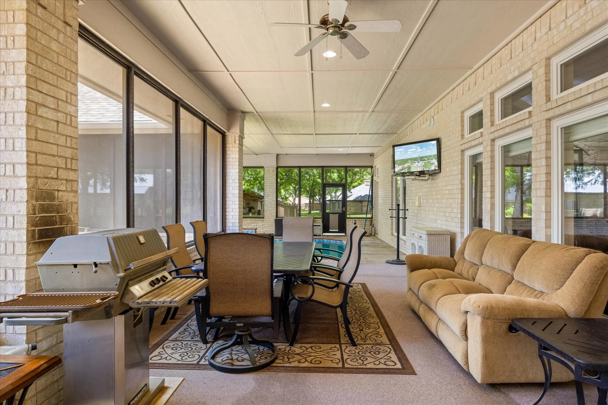 Single Family Residence For Sale in Hood County , 5501 Flagstick Drive, Granbury, Texas 76049, 3 Bedroom, 4 Bathroom, 3 Garage spaces, 3,822 Sqft, built in 2001, mls#21281389, Real Estate Agent in Granbury, Homes For Sale in Hood county, Homes For Sale in Granbury, Realtor in Granbury Texas, Real Estate Brokerage Independent Realty Texas, Luminita Cordes Realtor