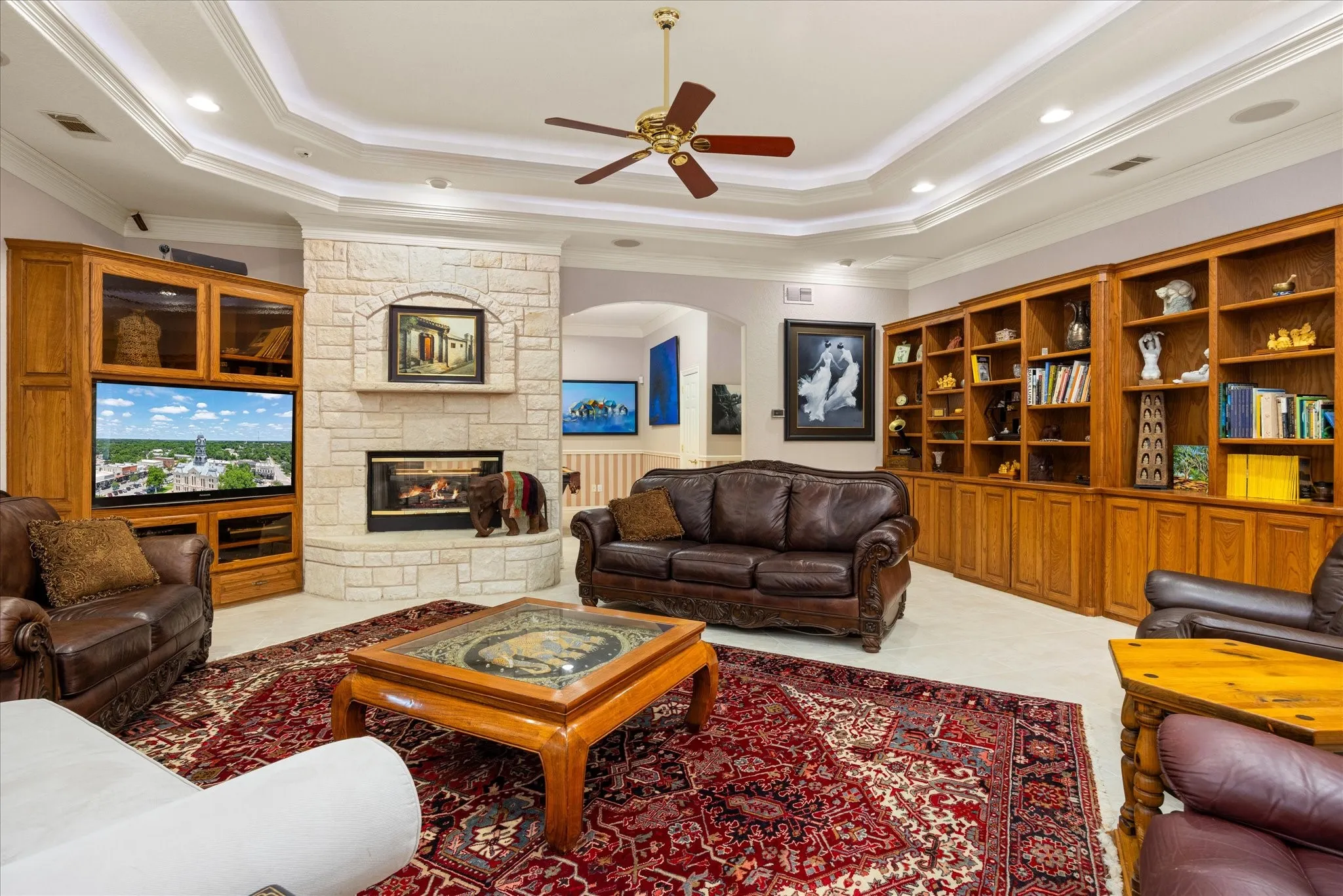 Single Family Residence For Sale in Hood County , 5501 Flagstick Drive, Granbury, Texas 76049, 3 Bedroom, 4 Bathroom, 3 Garage spaces, 3,822 Sqft, built in 2001, mls#21281389, Real Estate Agent in Granbury, Homes For Sale in Hood county, Homes For Sale in Granbury, Realtor in Granbury Texas, Real Estate Brokerage Independent Realty Texas, Luminita Cordes Realtor