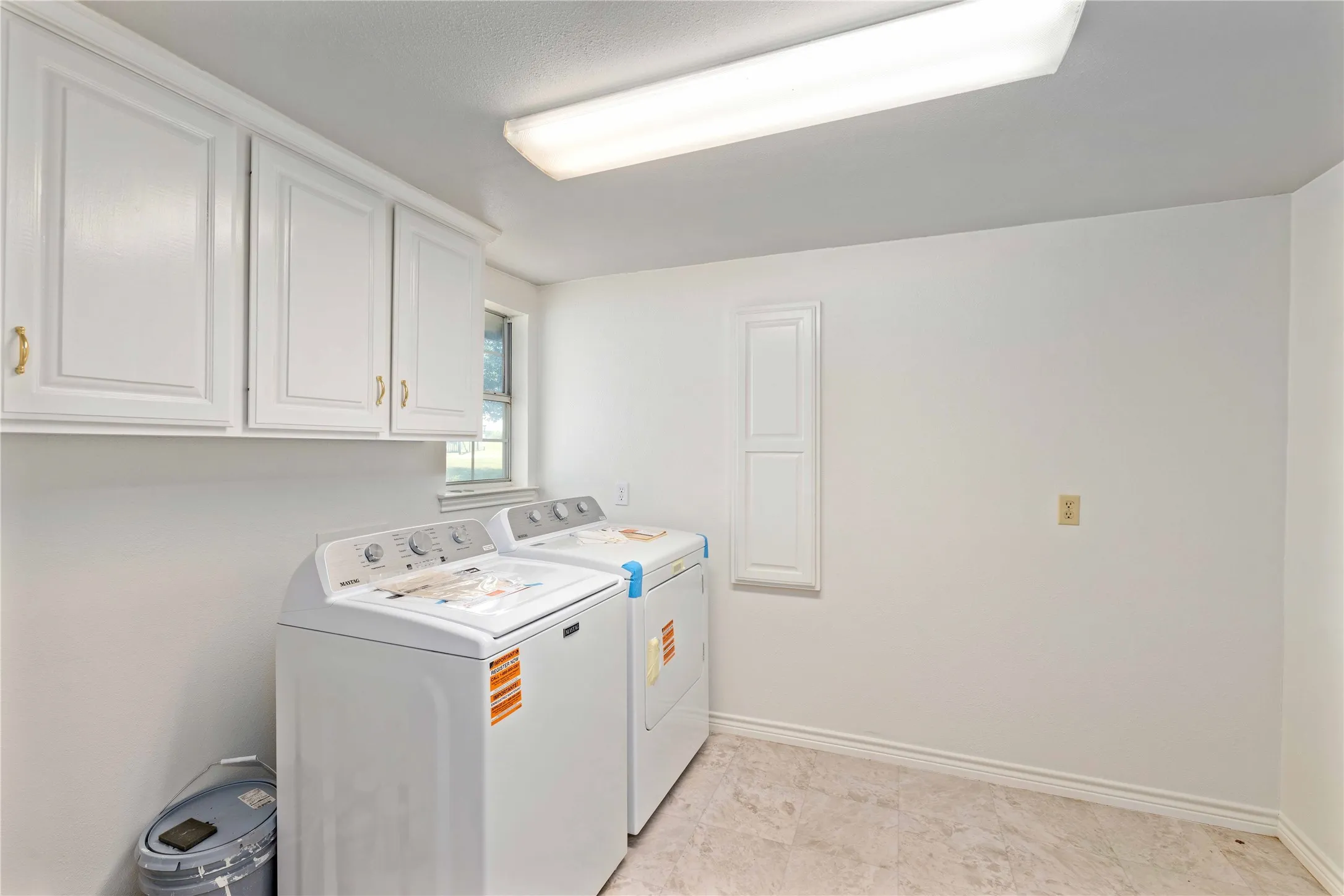 Single Family Residence For Sale in Brown County , 19050 County Road 487, May, Texas 76857, 3 Bedroom, 3 Bathroom, Garage spaces, 2,429 Sqft, built in 2007, mls#21279511, Real Estate Agent in May, Homes For Sale in Brown county, Homes For Sale in May, Realtor in May Texas, Real Estate Brokerage Independent Realty Texas, Luminita Cordes Realtor