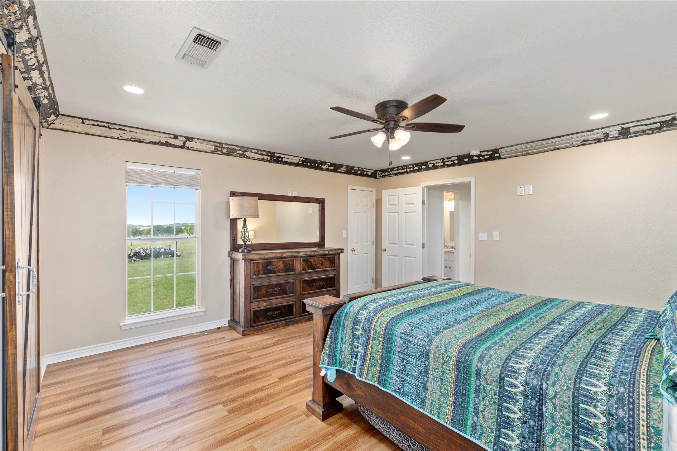 Single Family Residence For Sale in Brown County , 19050 County Road 487, May, Texas 76857, 3 Bedroom, 3 Bathroom, Garage spaces, 2,429 Sqft, built in 2007, mls#21279511, Real Estate Agent in May, Homes For Sale in Brown county, Homes For Sale in May, Realtor in May Texas, Real Estate Brokerage Independent Realty Texas, Luminita Cordes Realtor